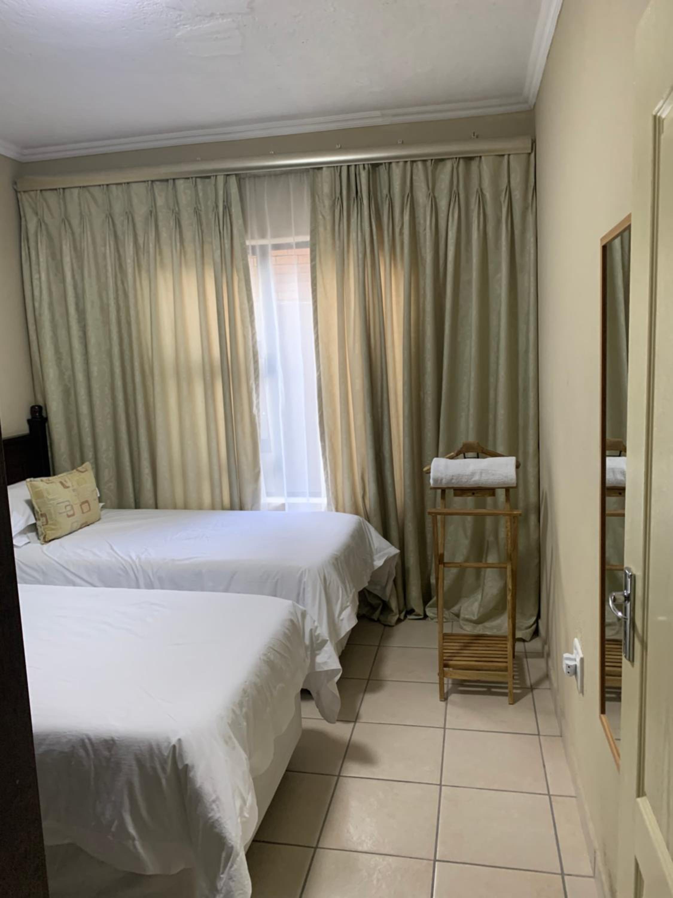 Hazyview Vacations - Tshamani self catering - Property Image 10