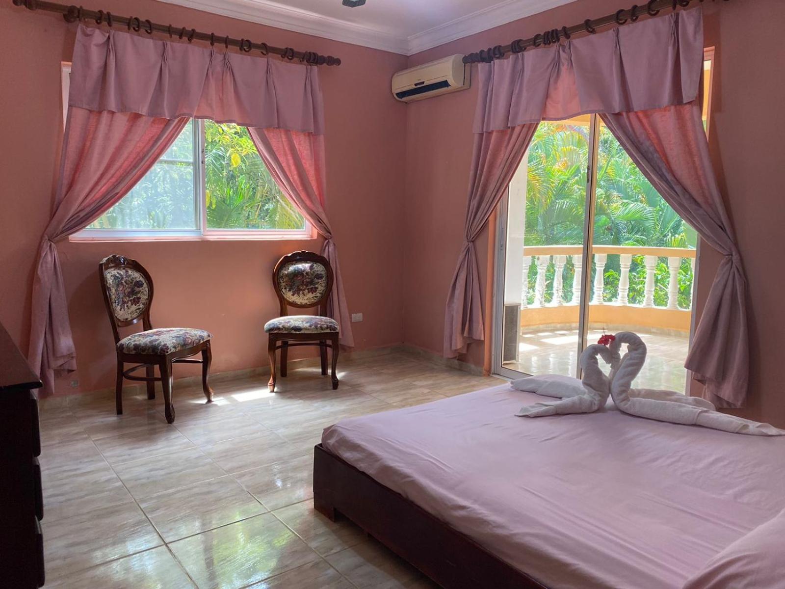 4 bedroom villa, security, private pool, ocean view