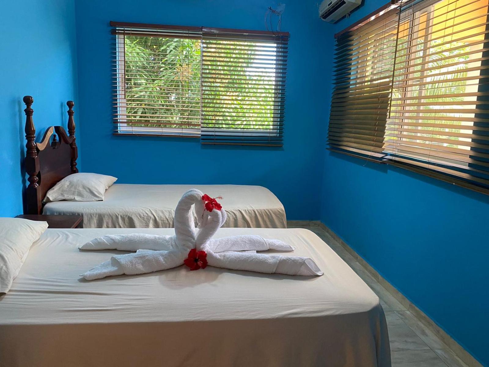 4 bedroom villa, security, private pool, ocean view