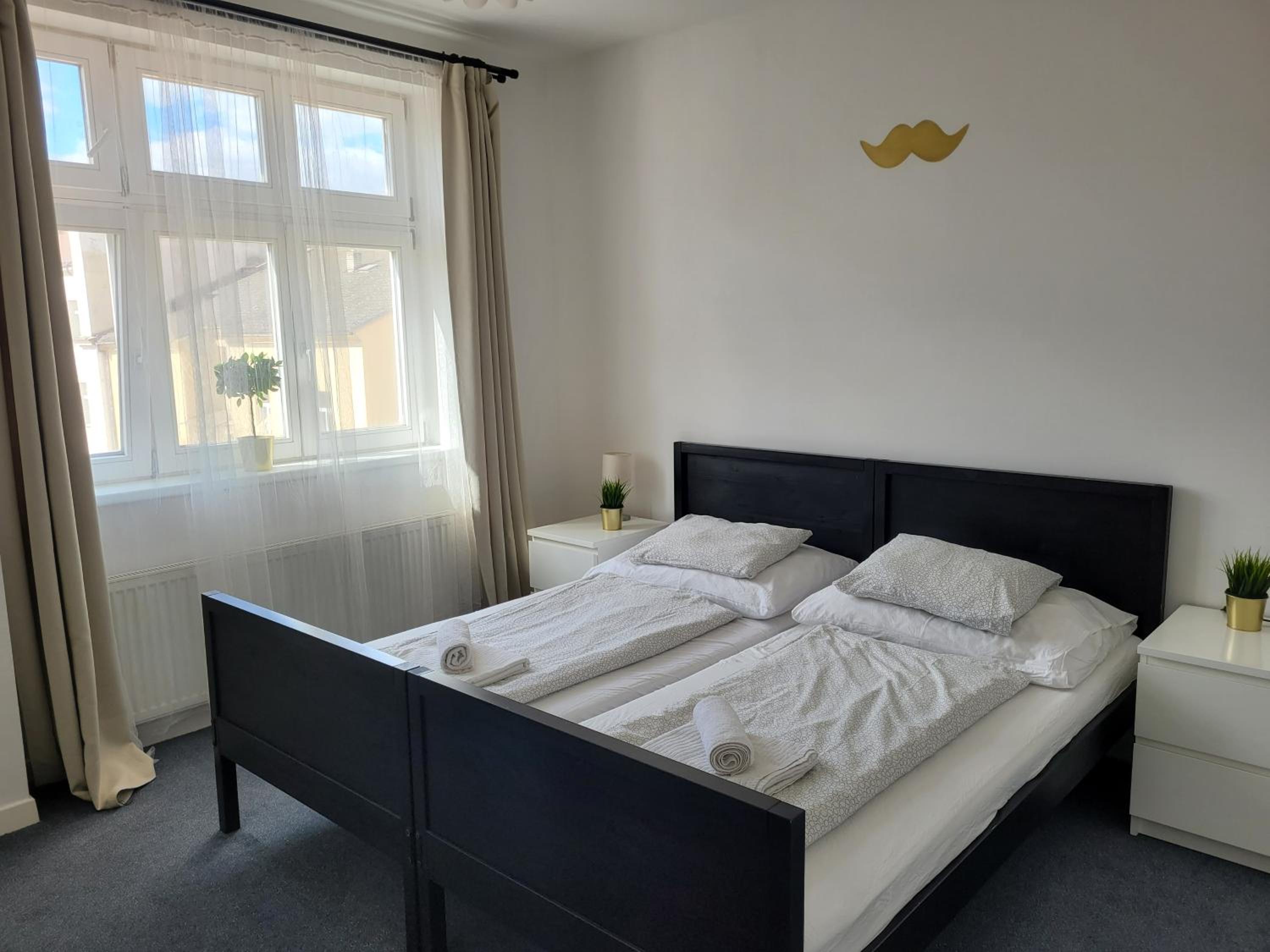 Little Tom Apartments
