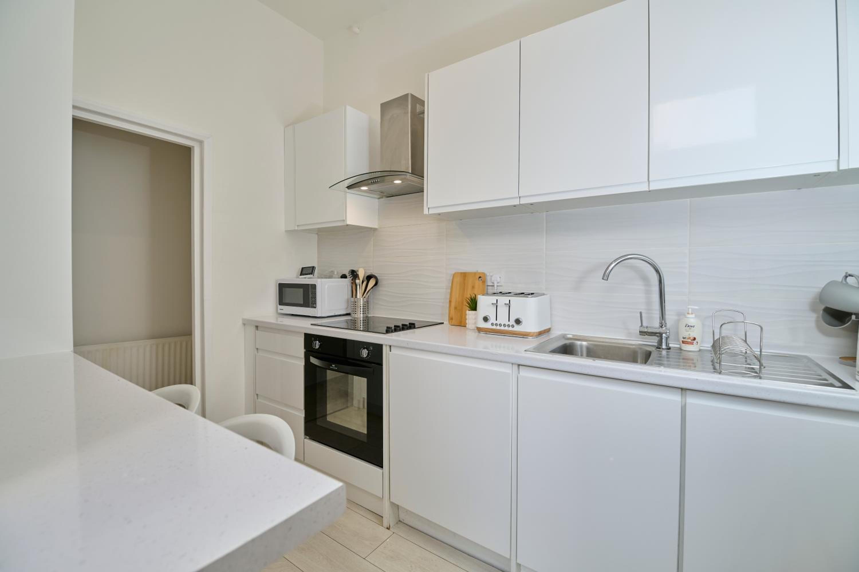 Fabulous 3 bed NW London apartment with private garden