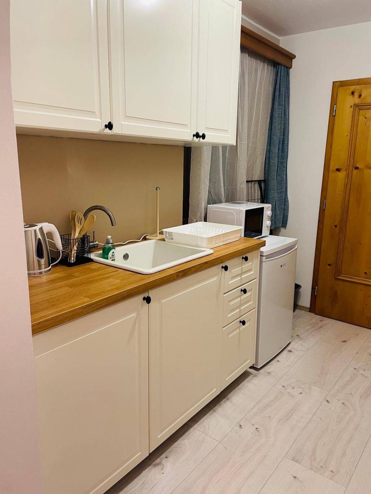Aquamarin Studio 208
