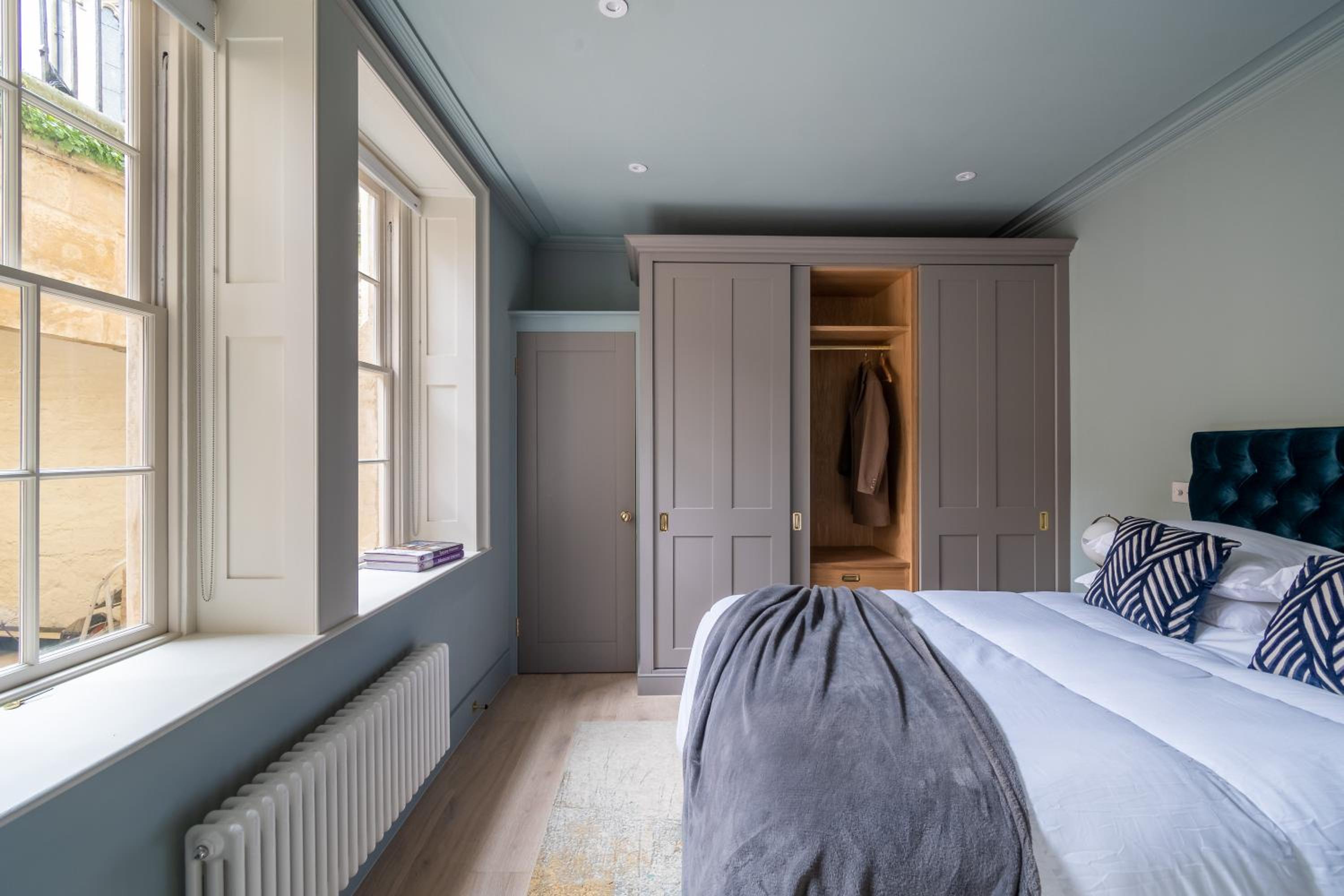 Russell House Suites