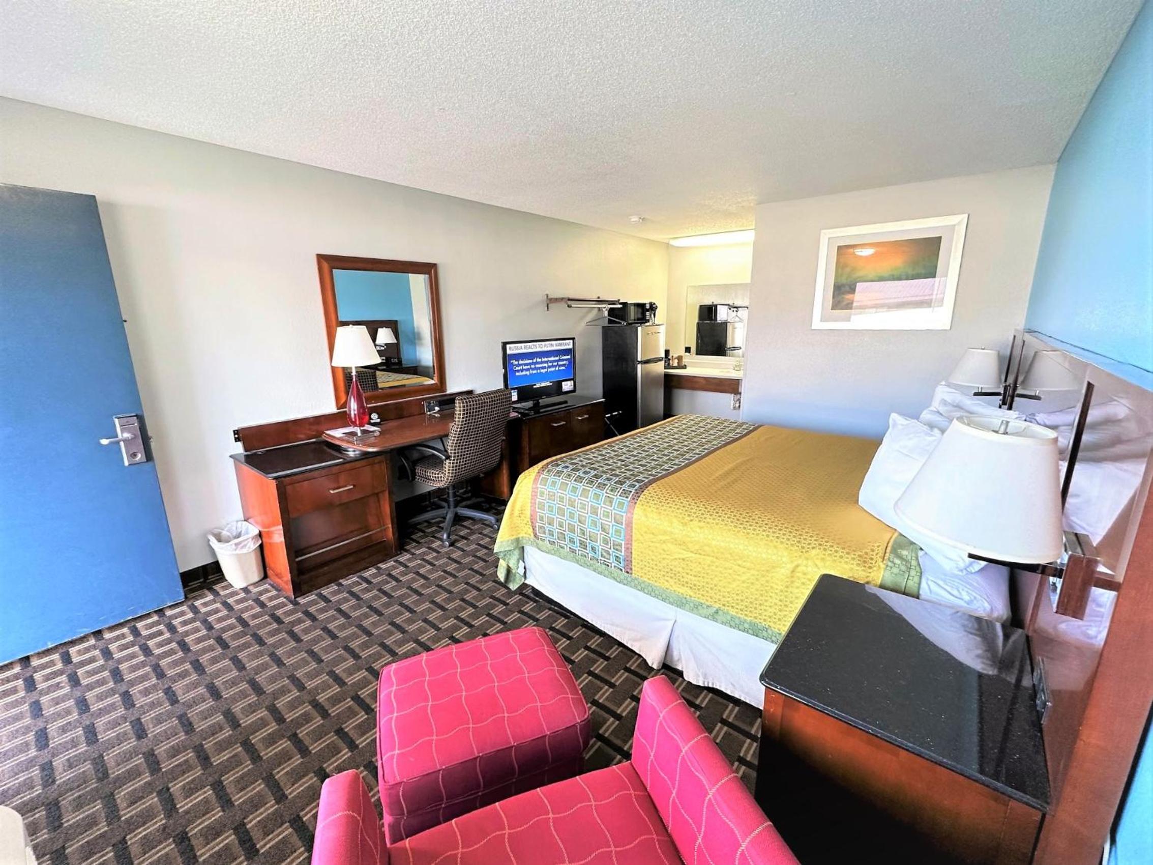 Lakes Inn