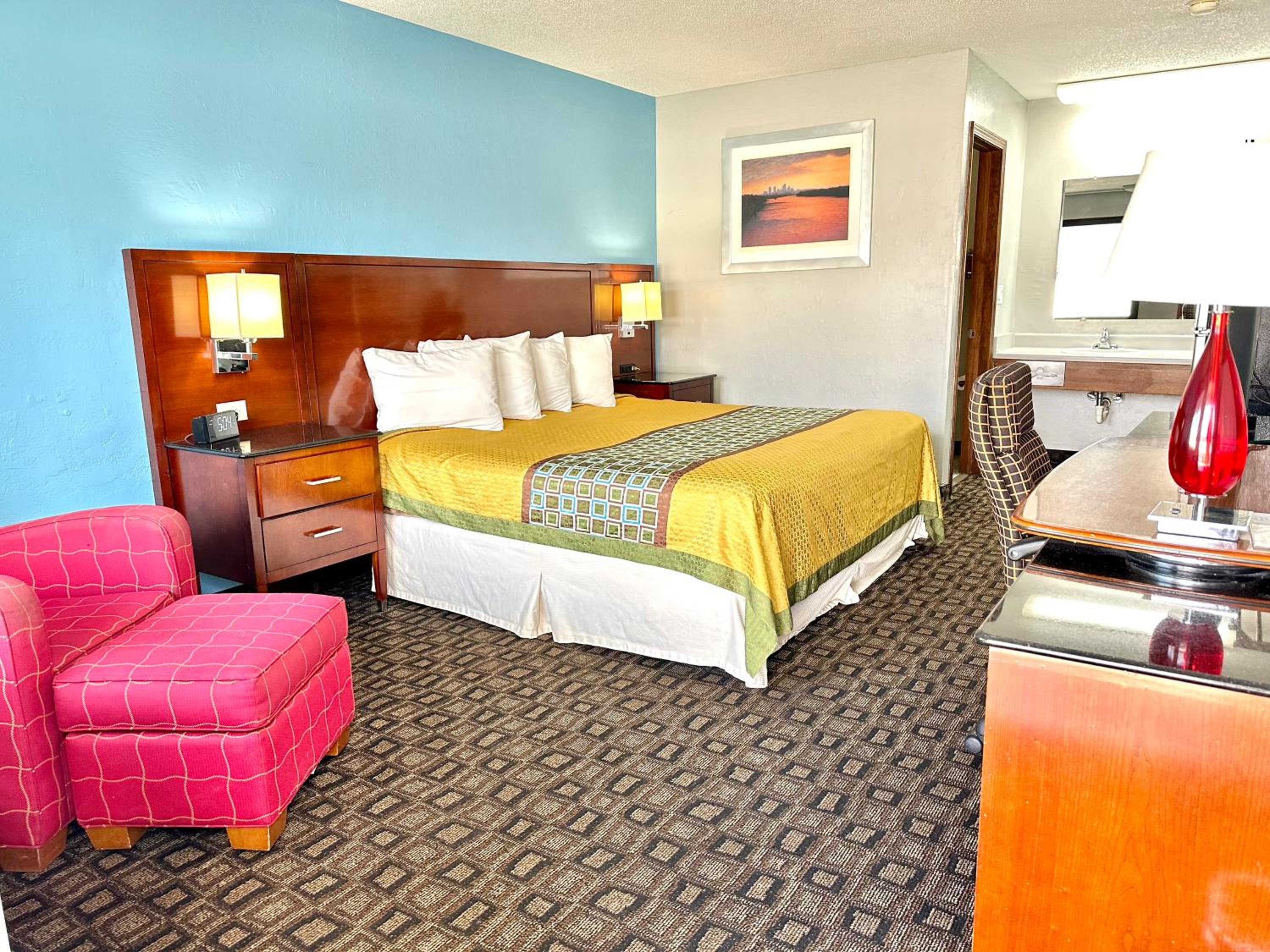 Lakes Inn
