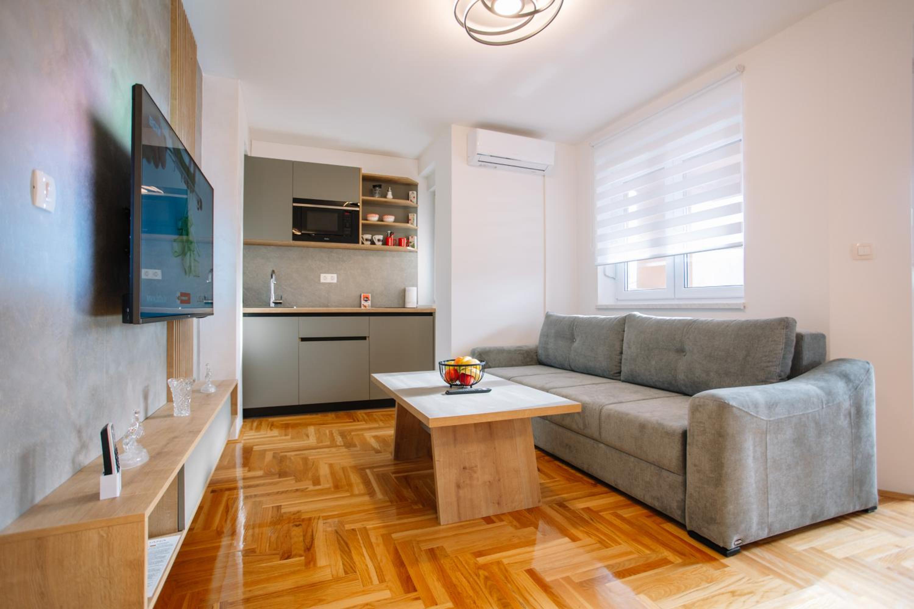 Apartments Hana City Center