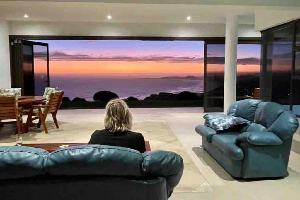 Garden Route spectacular view over Indian Ocean