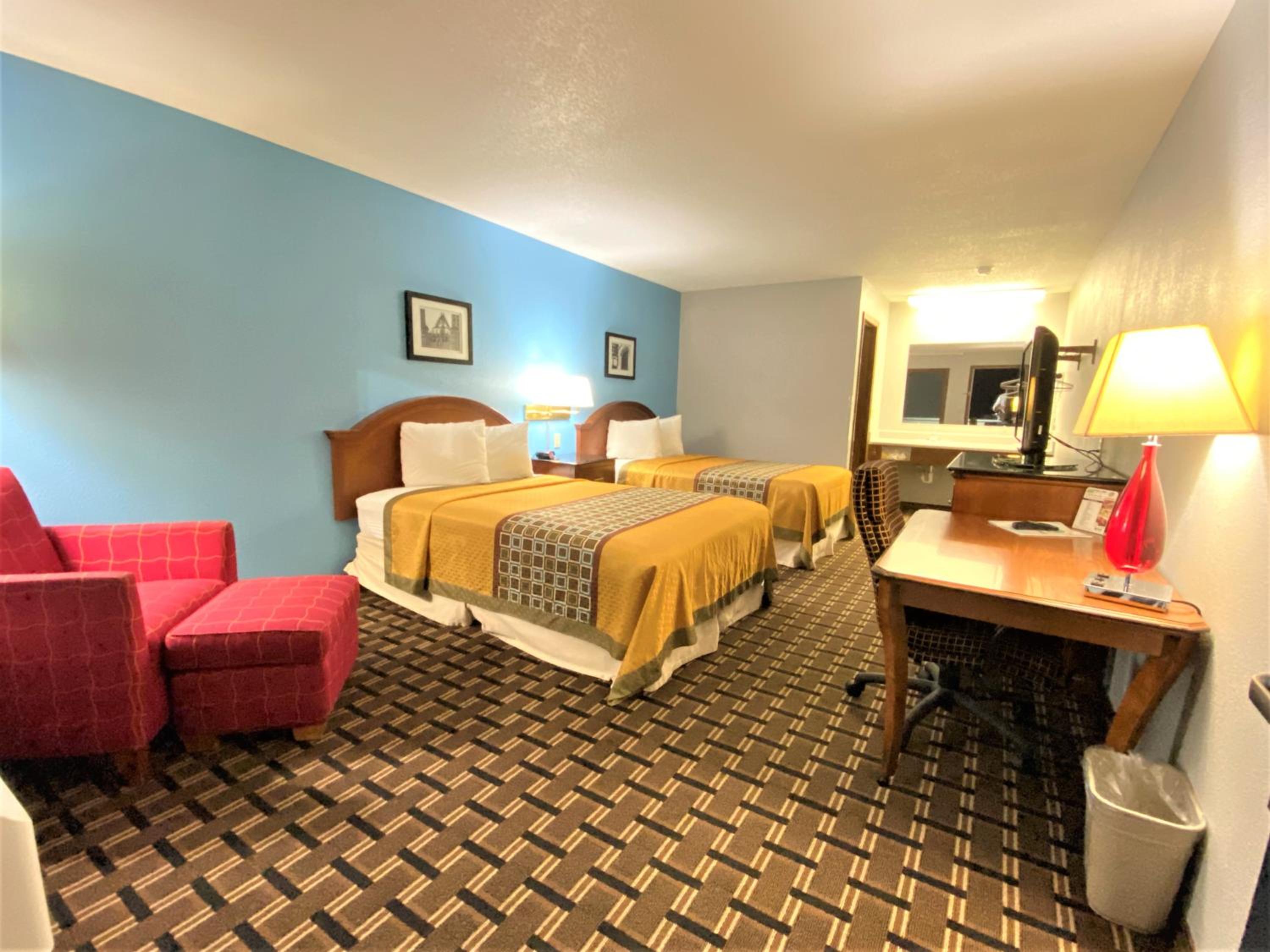 Lakes Inn