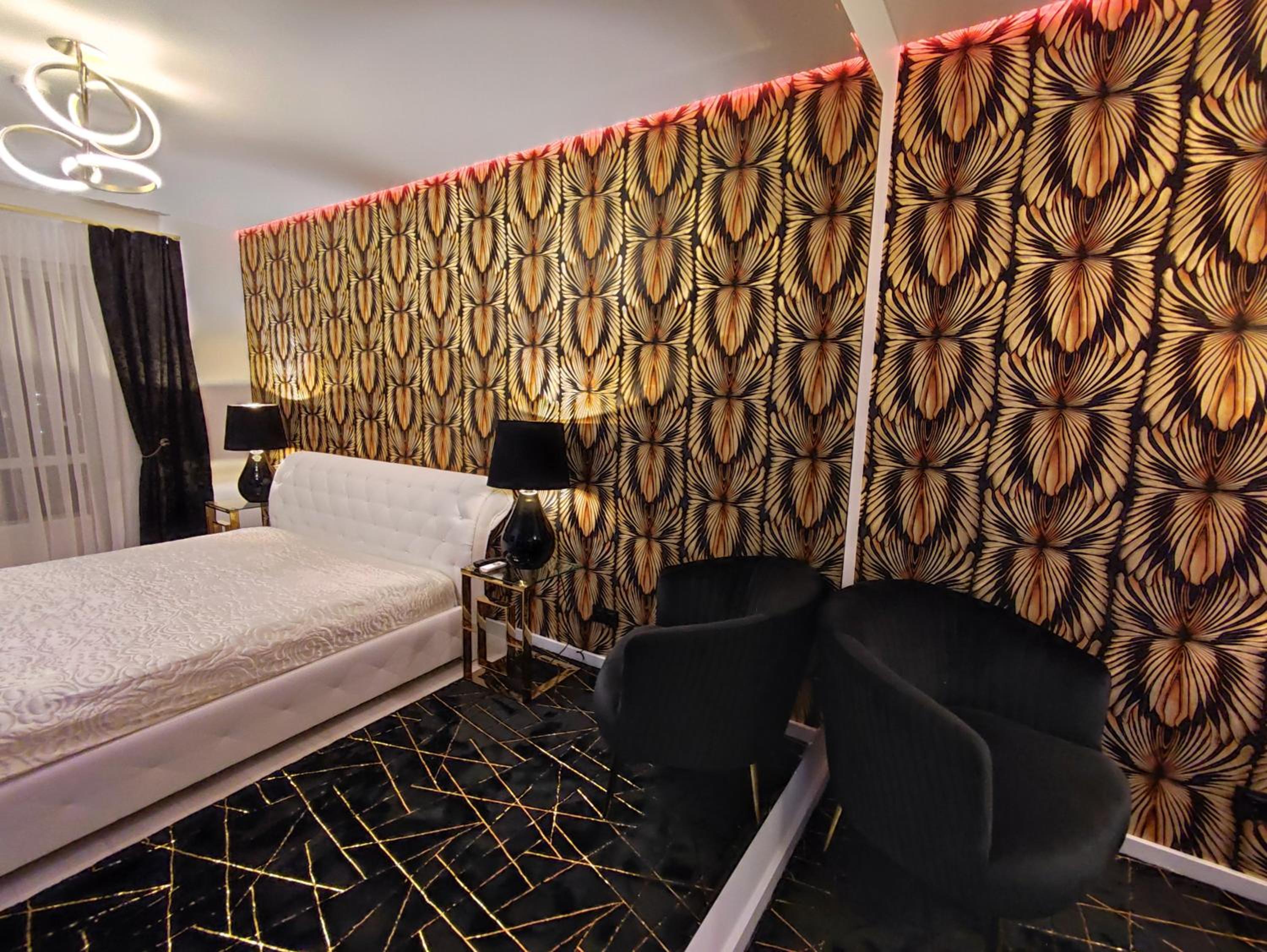 Premium Sky Jacuzzi Apartment