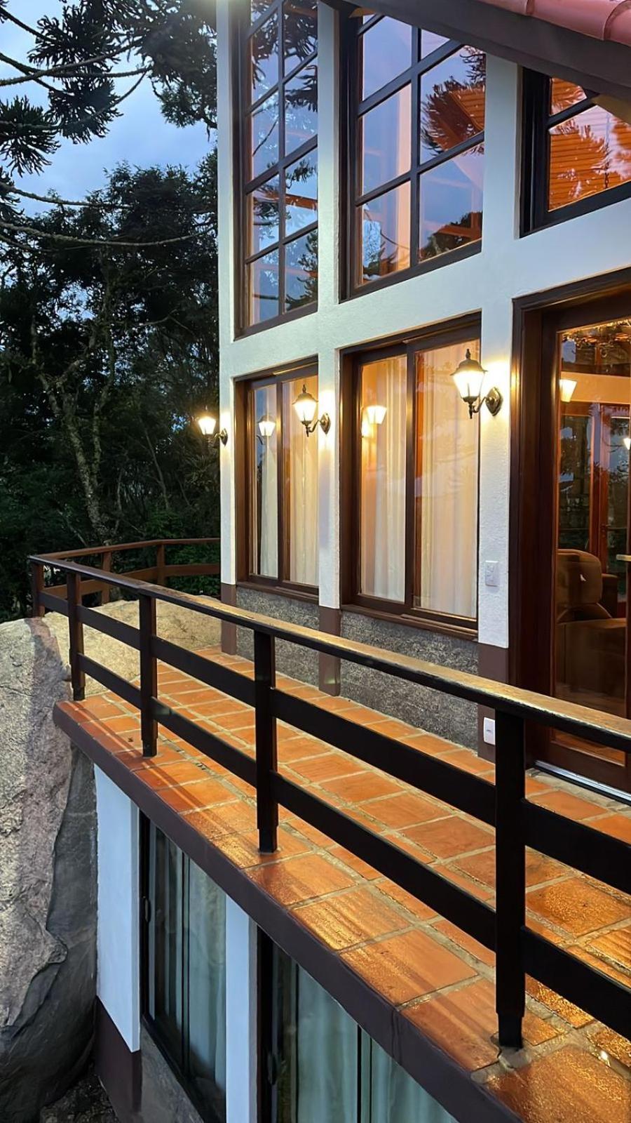Casa das Pedras