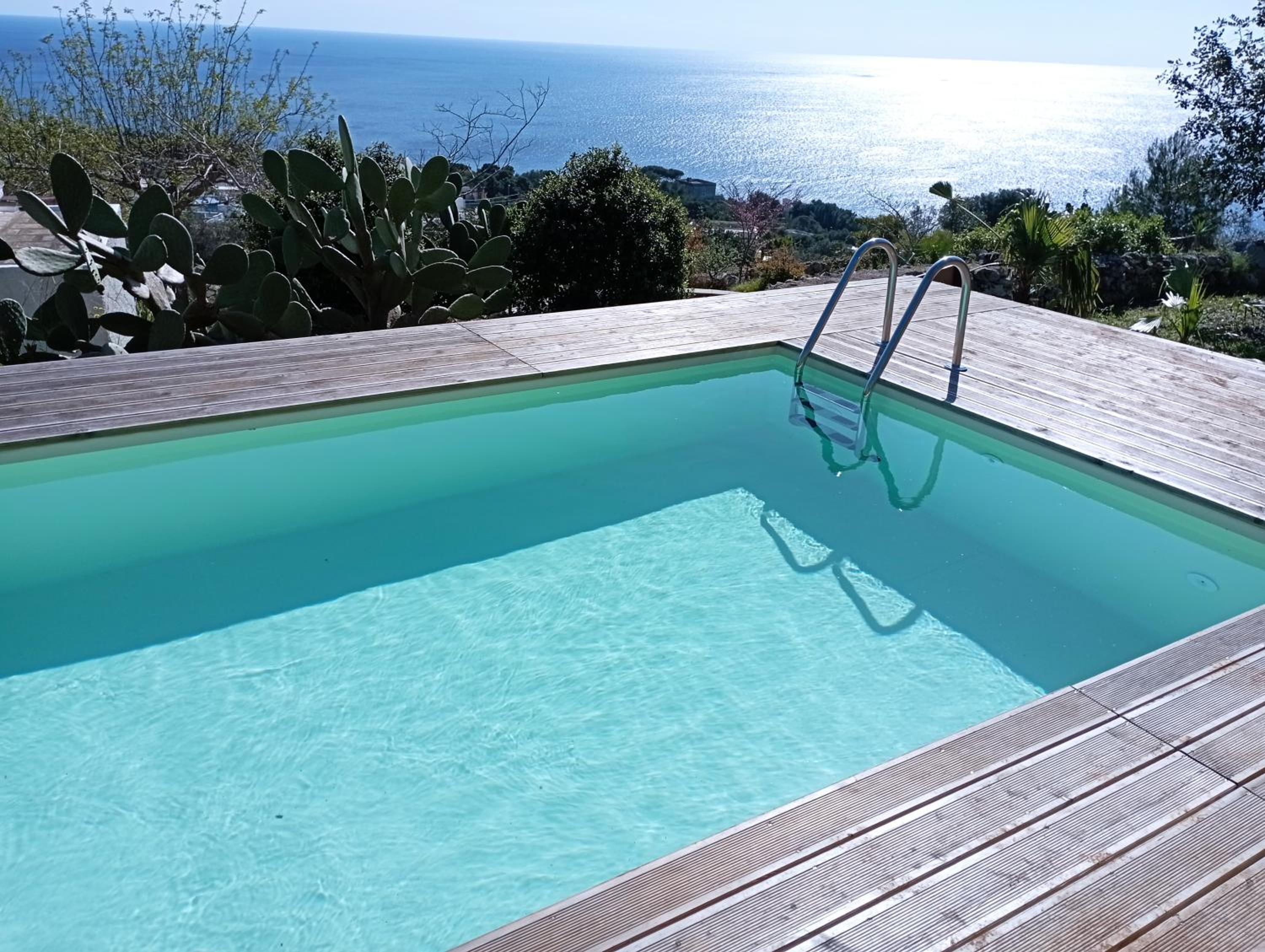 Villa Le Terrazze plus Pool view 2