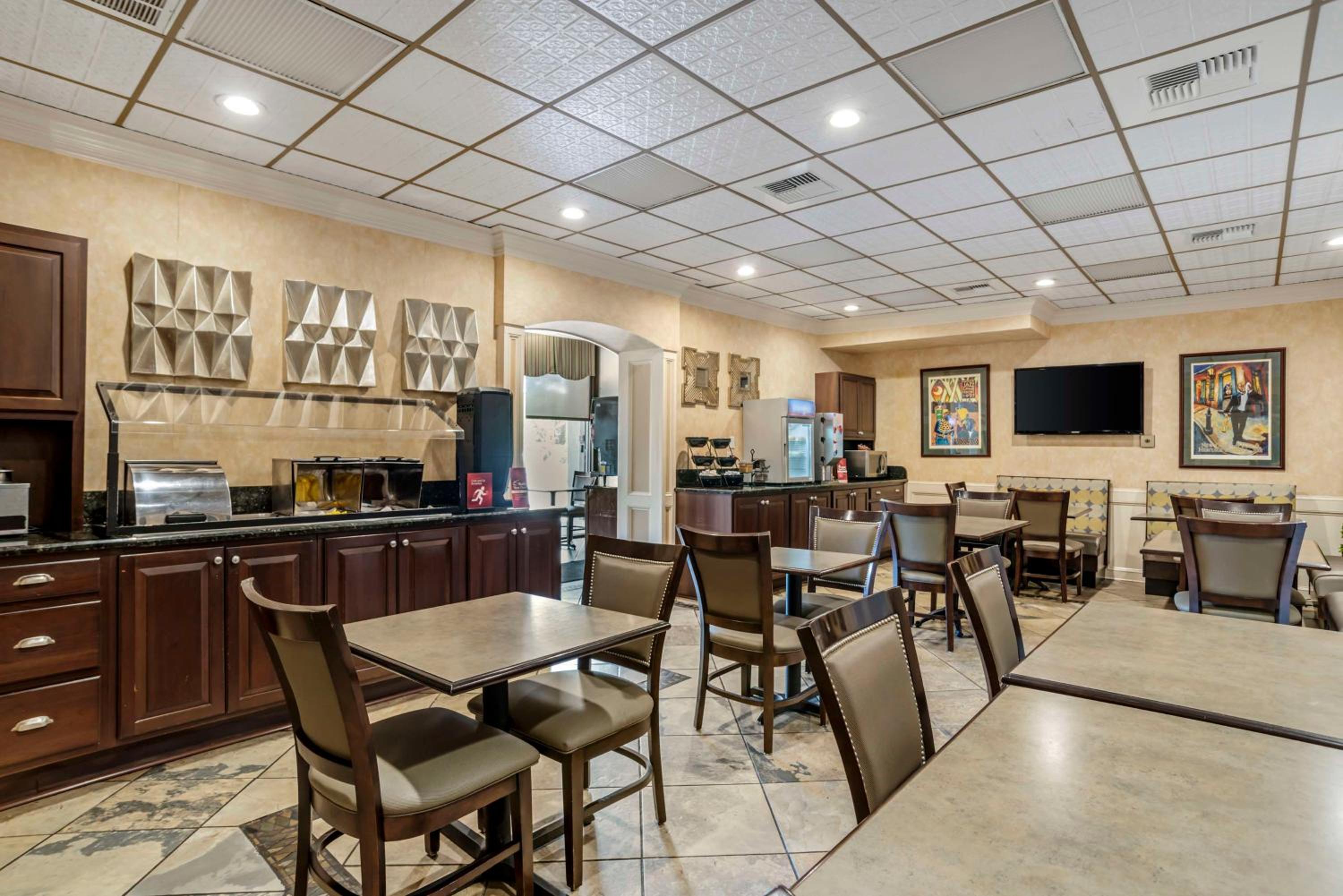 Best Western Plus Westbank - Property Image 10