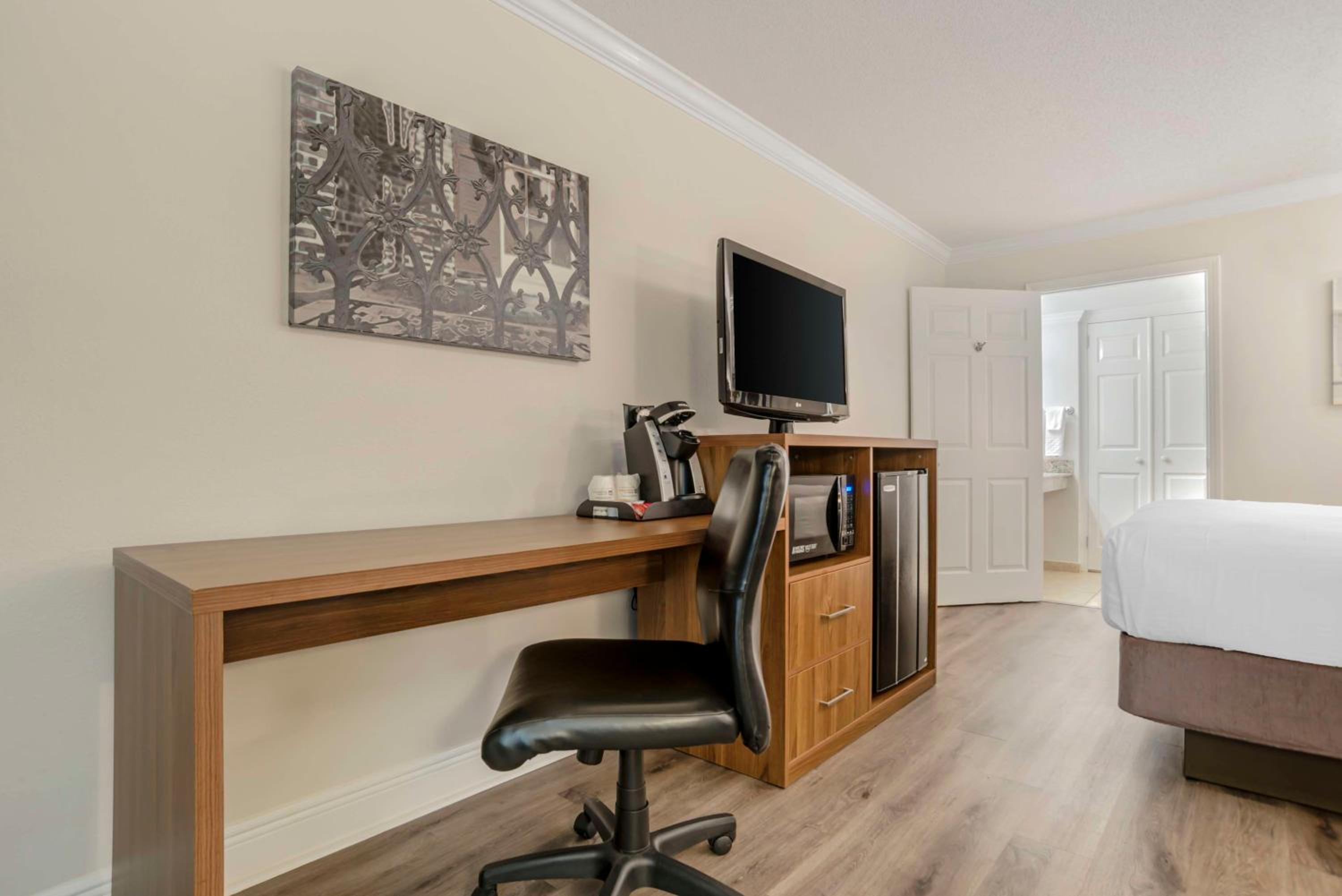 Best Western Plus Westbank - Property Image 35