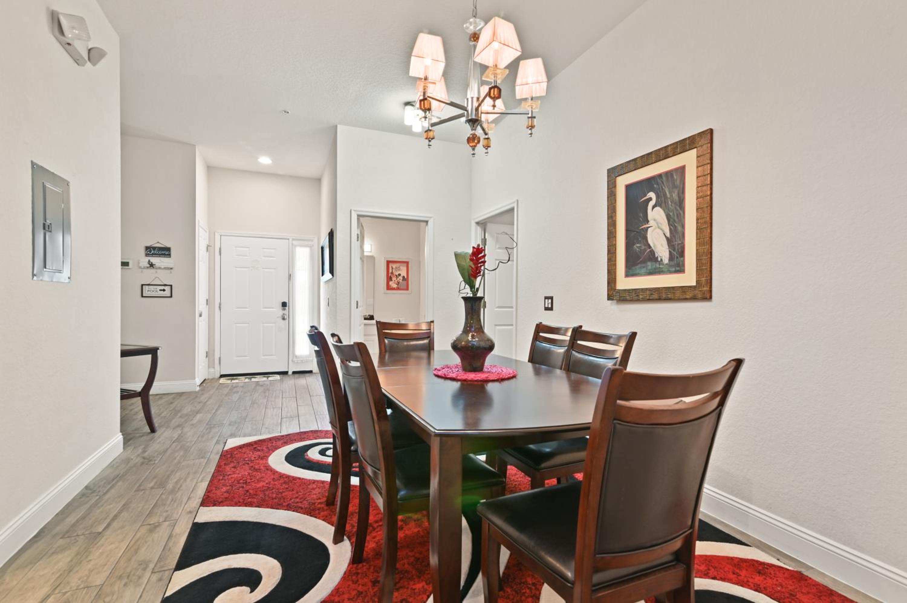 Cristina's Tropical Villa/ Just minutes from Disney! view 5