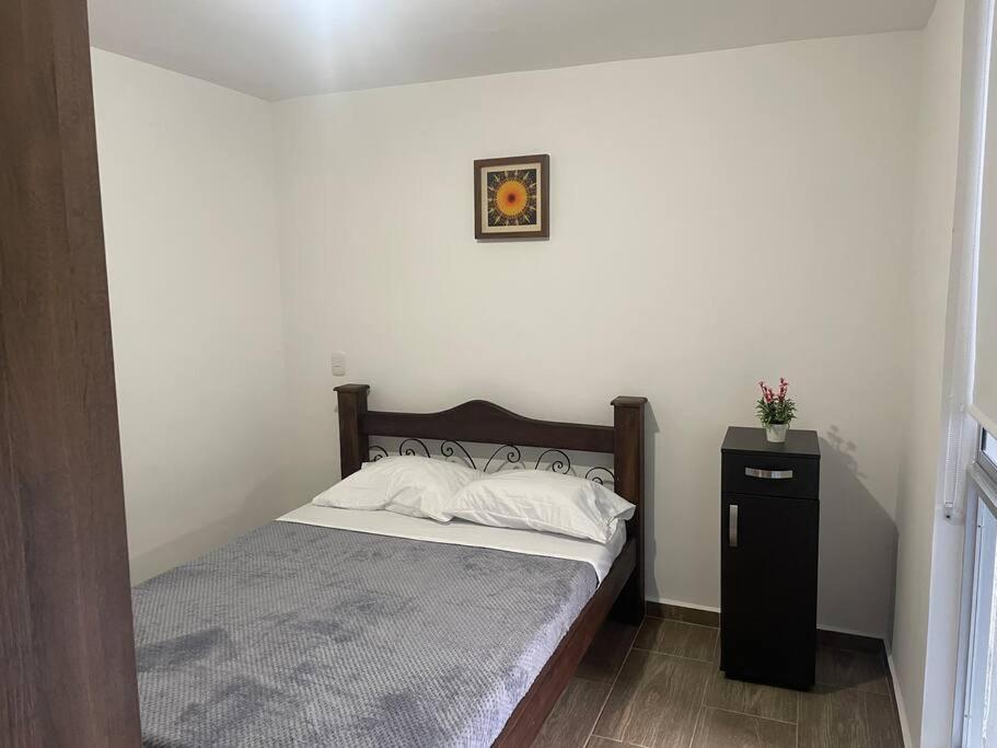 Apartamento amoblado en Armenia con parqueadero