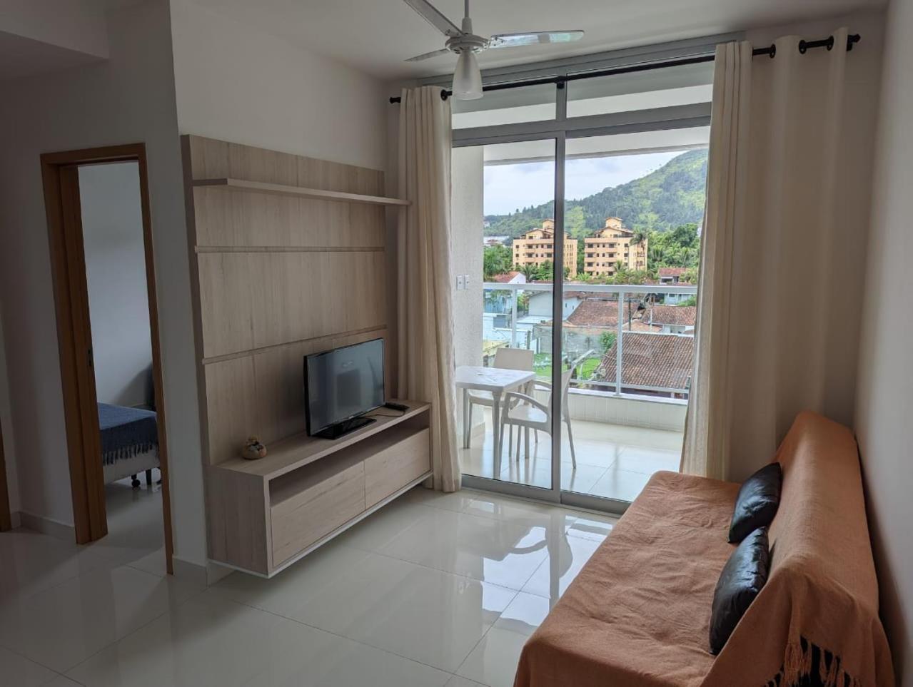 Apartamento VIP Toninhas Lumiere