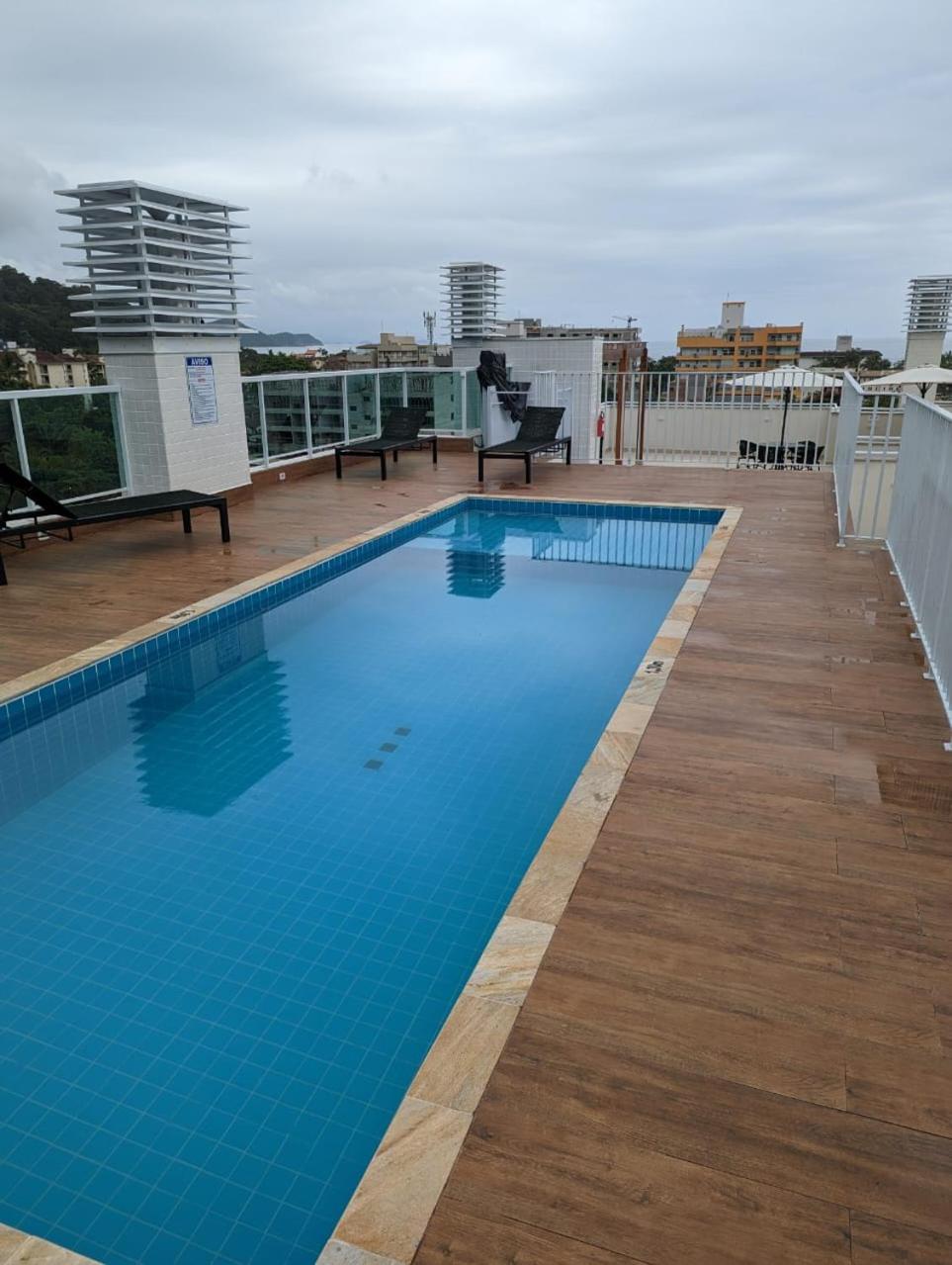 Apartamento VIP Toninhas Lumiere
