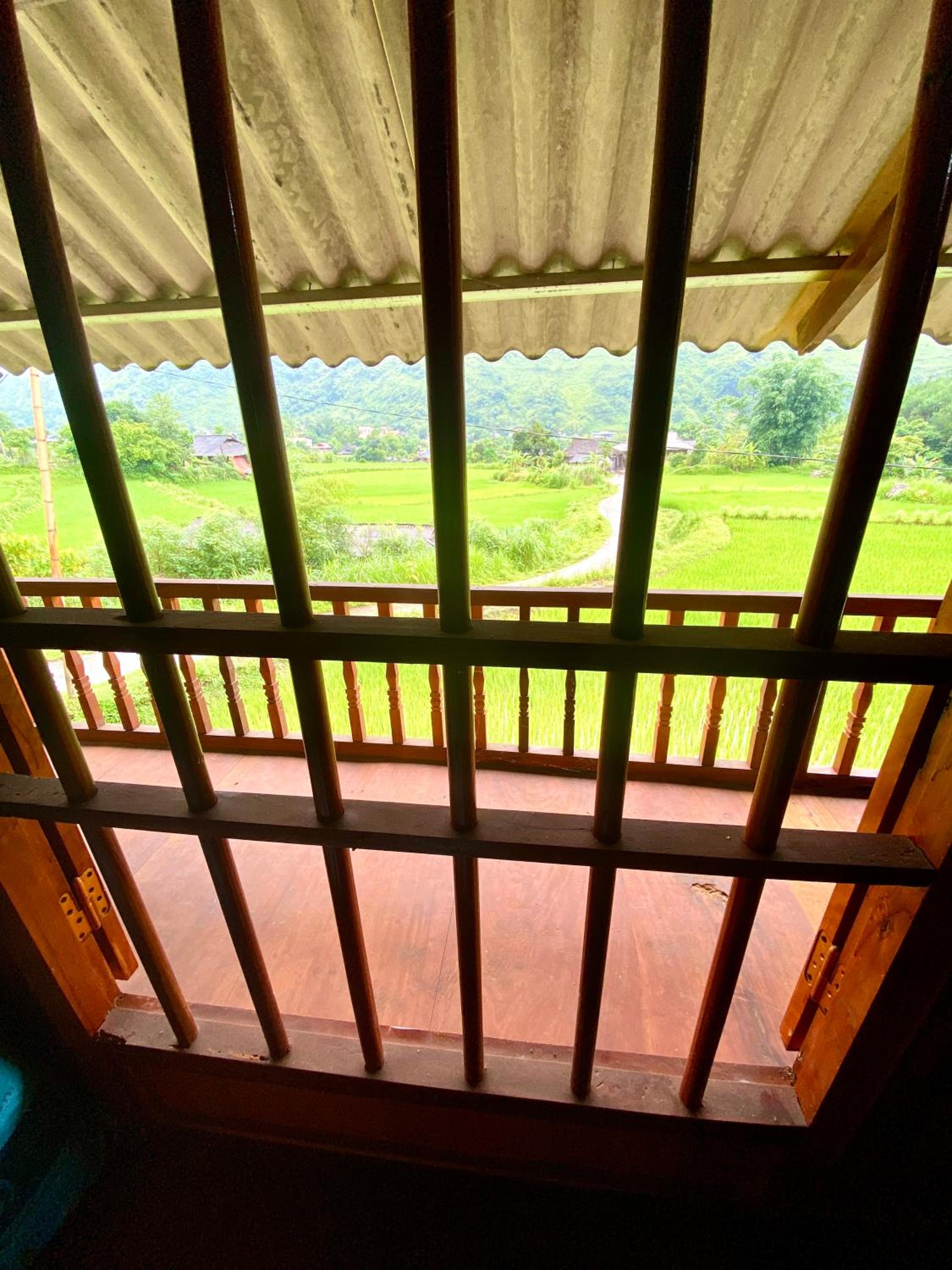 Du Gia Field View Homestay