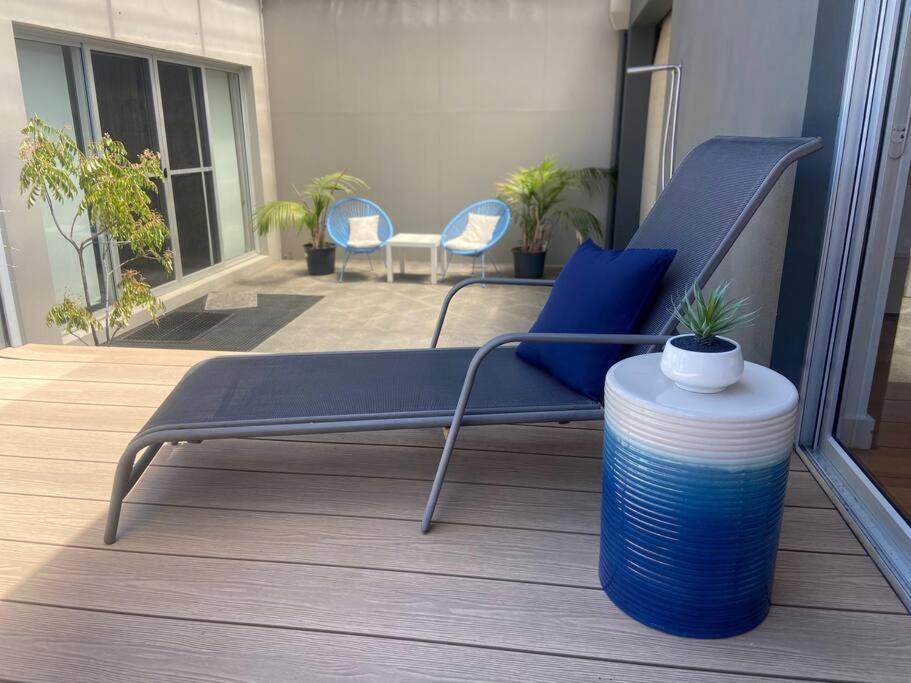 THE DECK HOUSE - Beautiful Busselton Beachfront