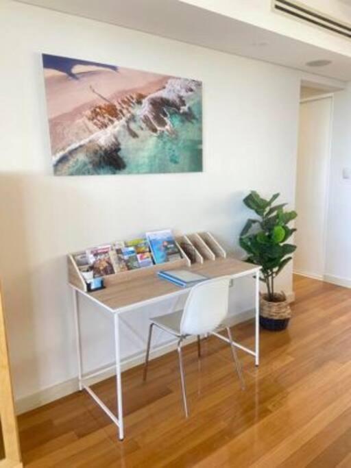 THE DECK HOUSE - Beautiful Busselton Beachfront