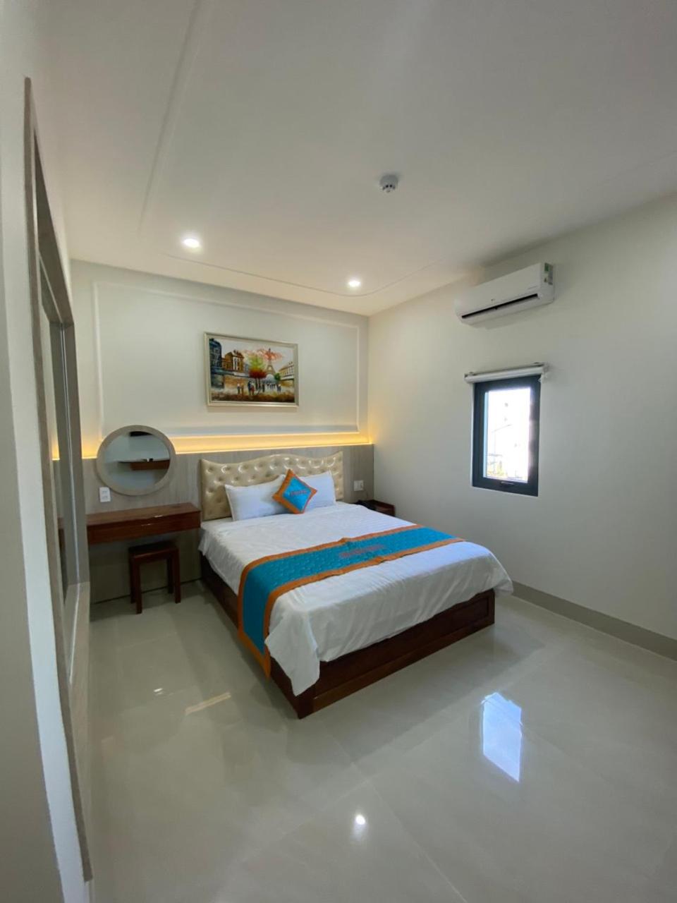 KHÁCH SẠN Biển Xanh