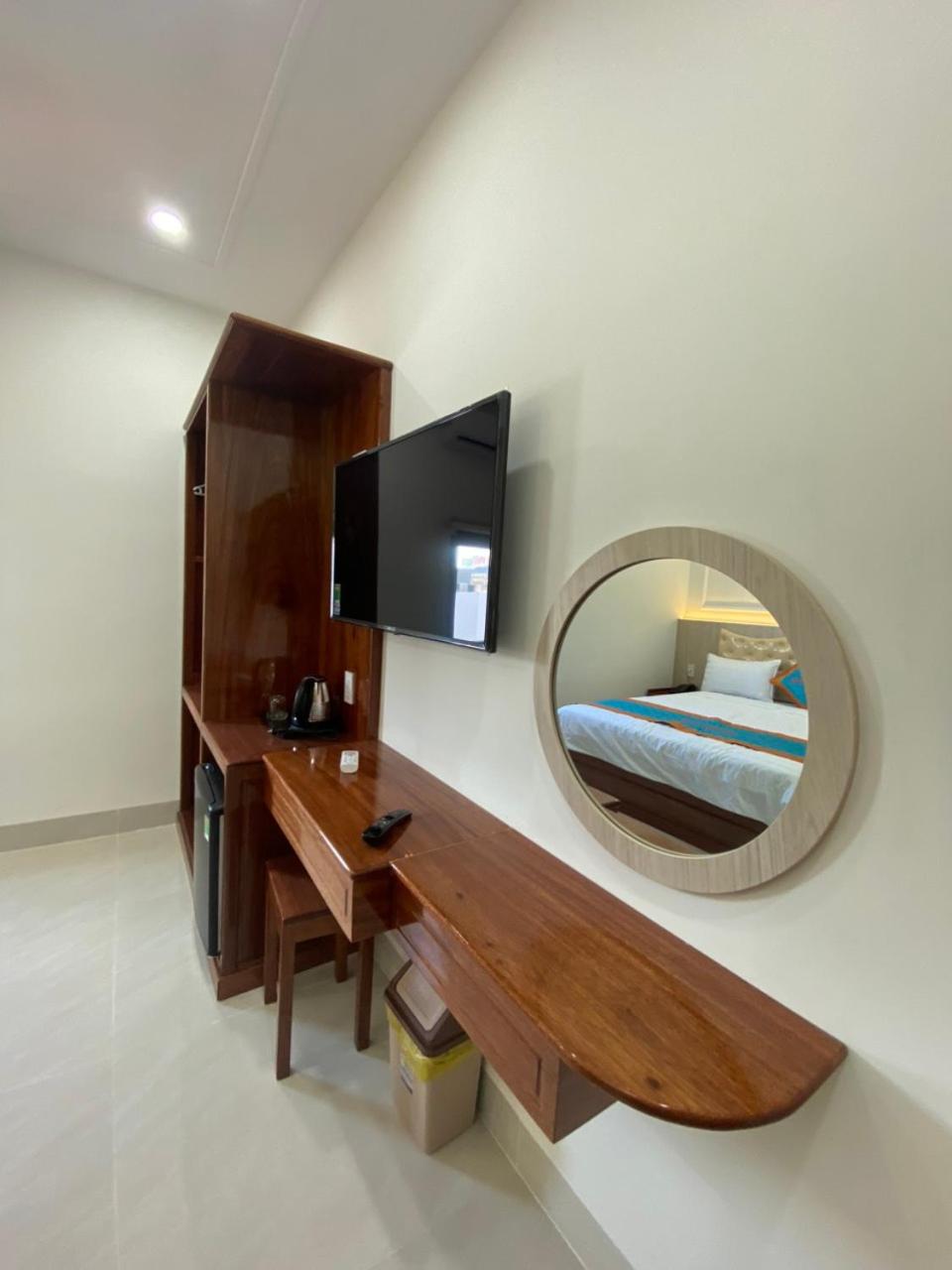KHÁCH SẠN Biển Xanh