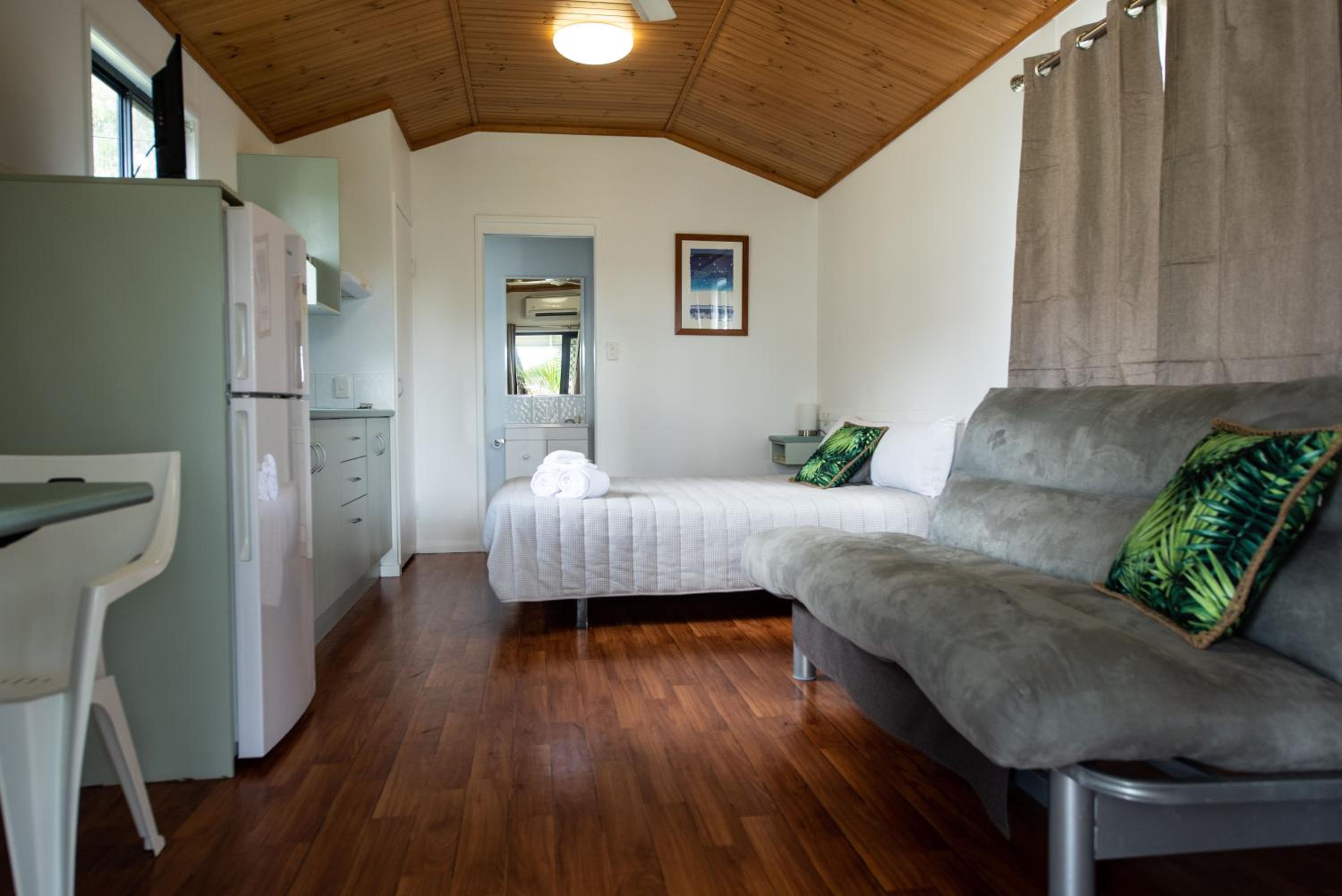 Sarina Palms Caravan and Cabins Village