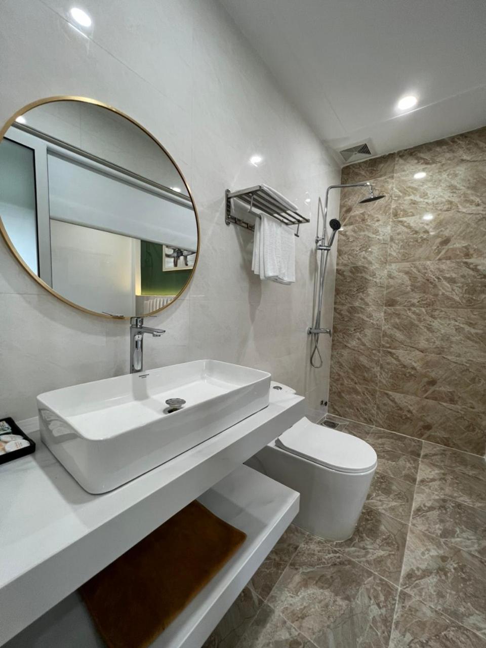 KHÁCH SẠN Biển Xanh