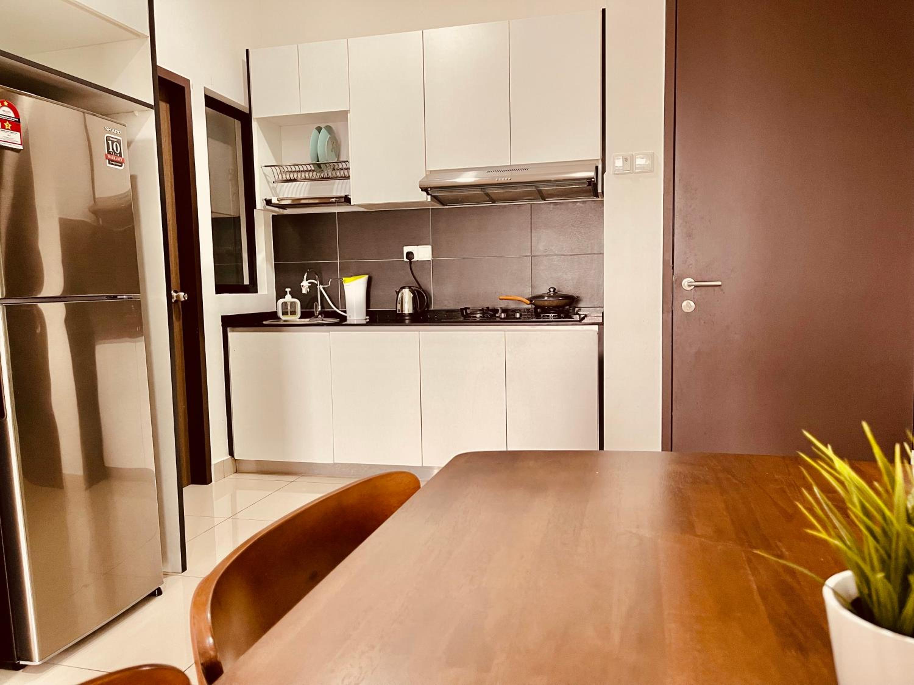 Desaru Central Apartment w Pool,CinemaScreen,Netflix & WiFi view 5
