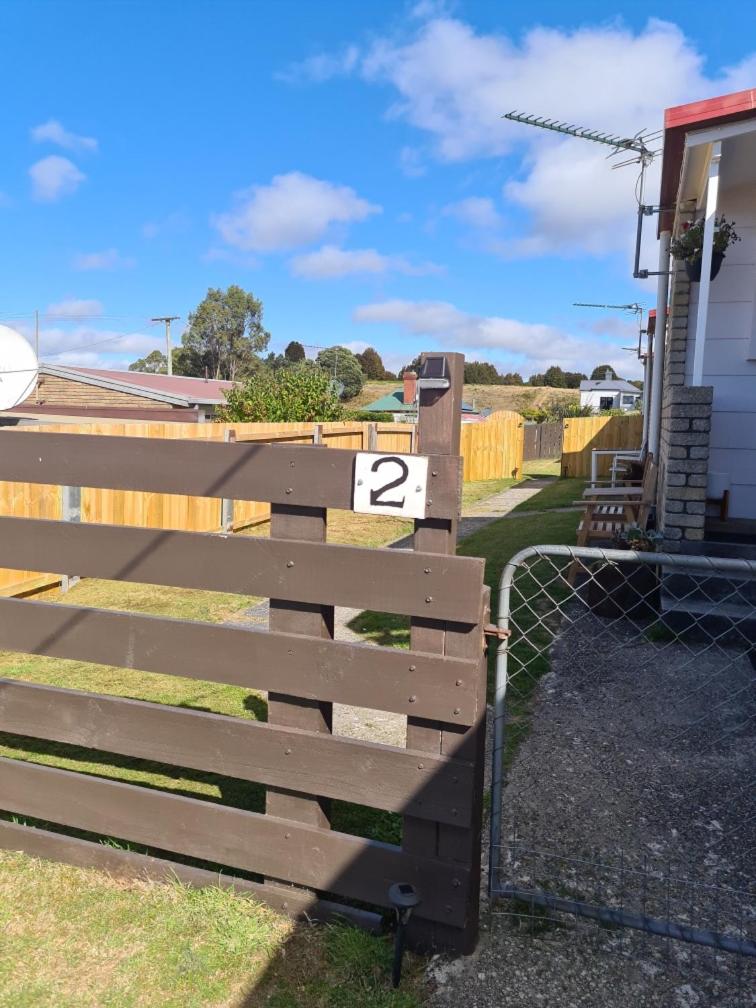 Waratah Waterfall Retreat Unit 1 Free Pay TV In Two Rooms Free WiFi