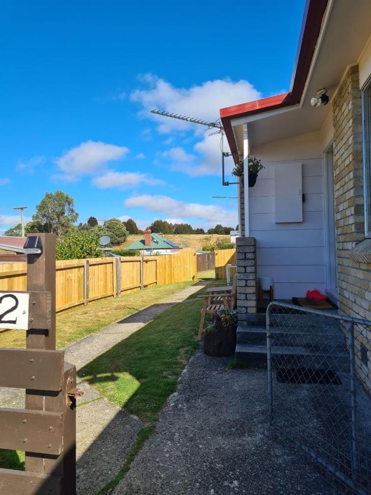Waratah Waterfall Retreat Unit 1 Free Pay TV In Two Rooms Free WiFi