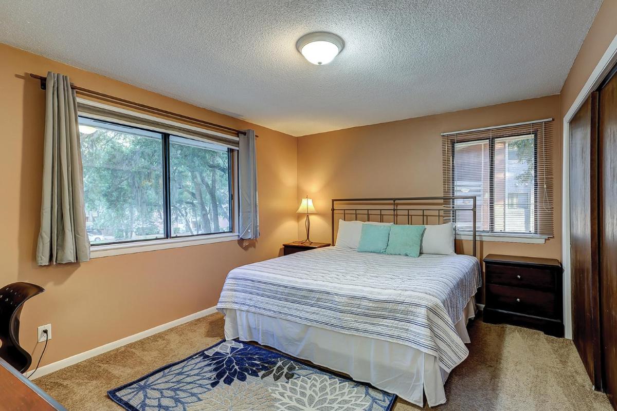 Beaufort Vacations - Fiddler's Cove 4S - Property Image 1
