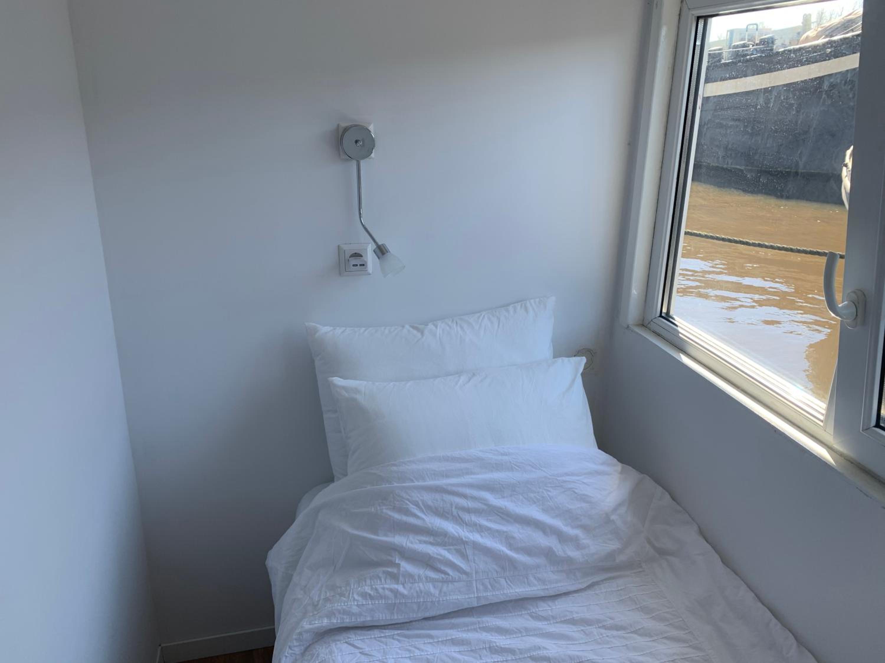 Tiny Houseboat B&B on the Amstel River