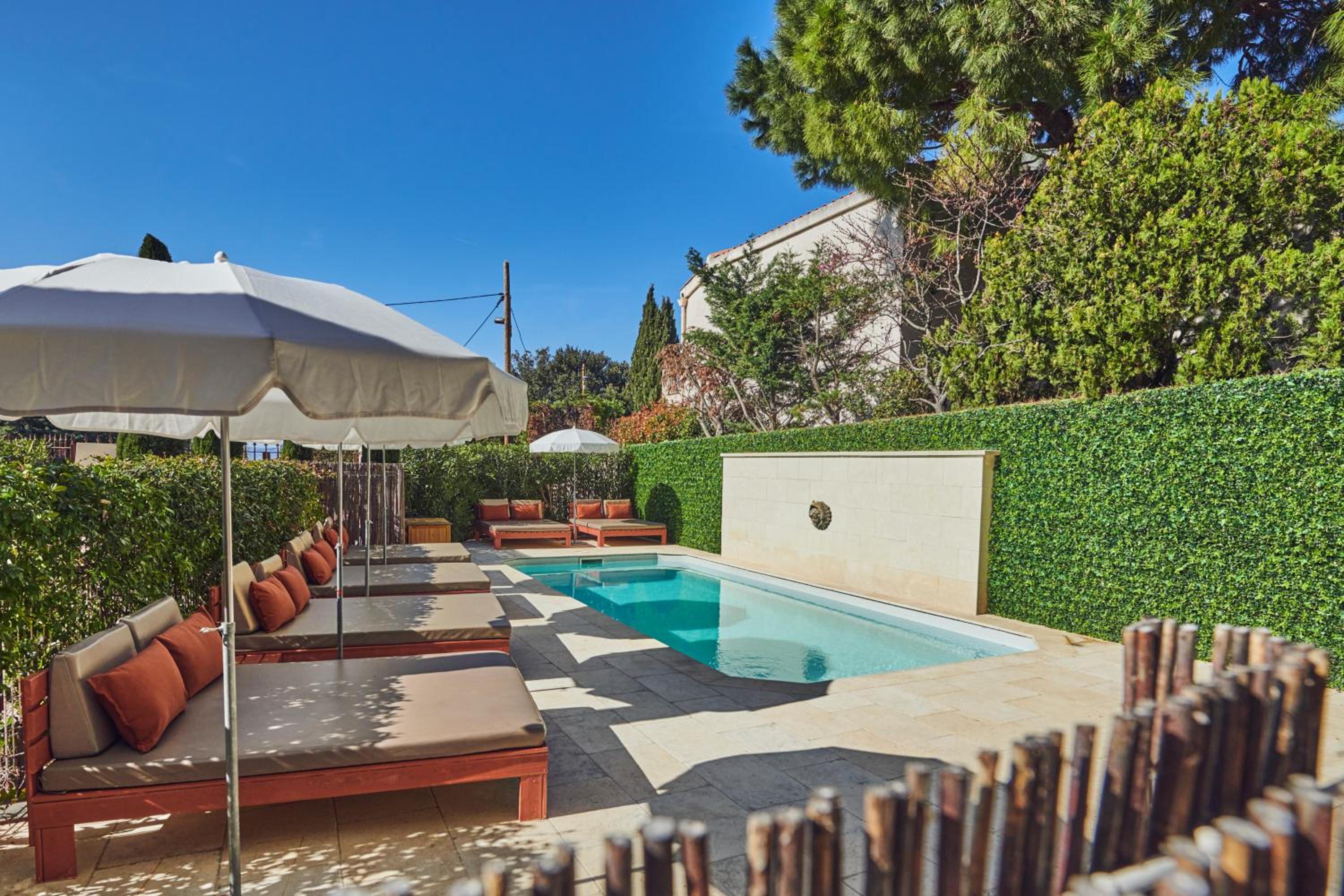 outdoor BBQ area