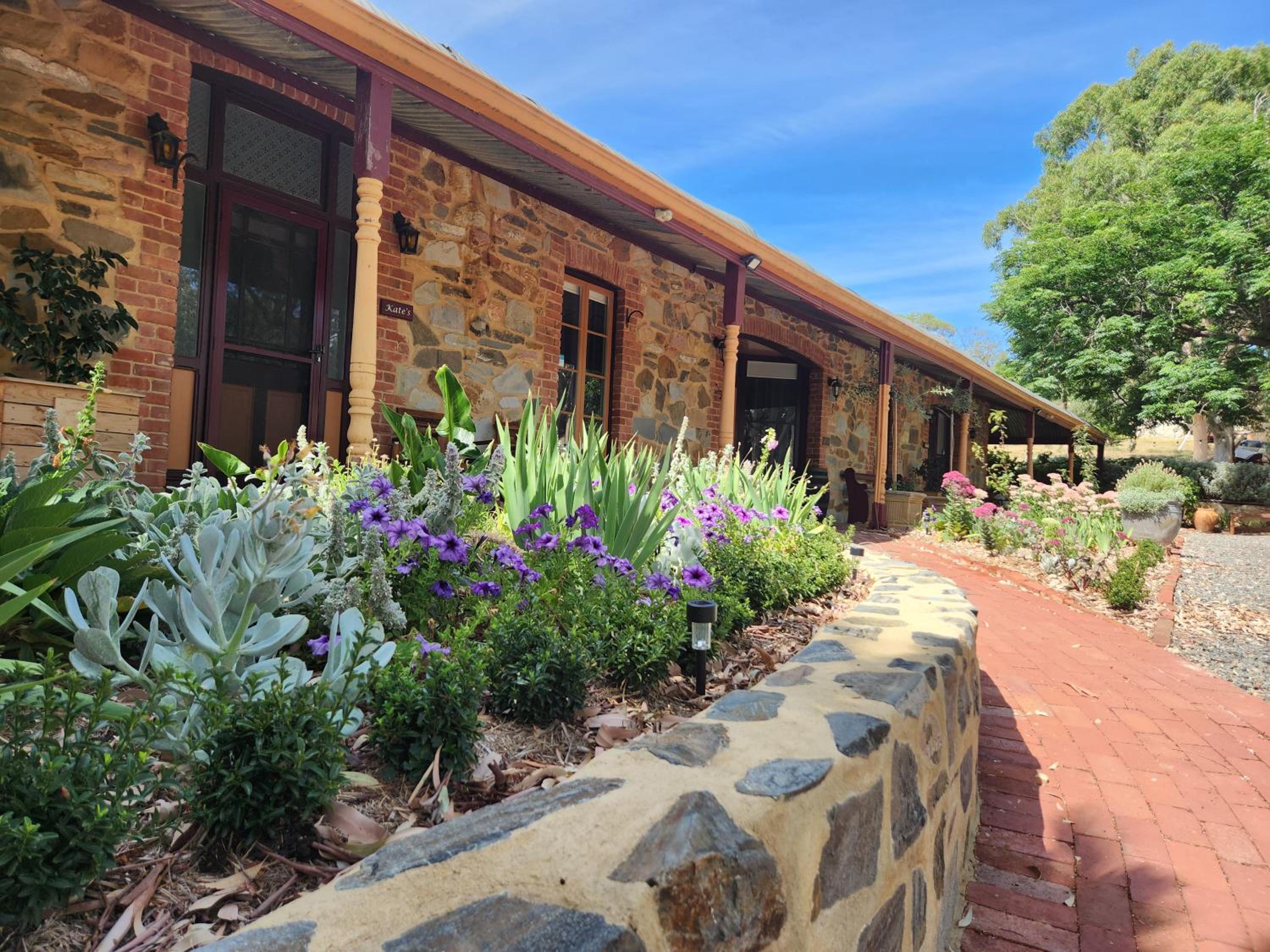 Marananga Cottages