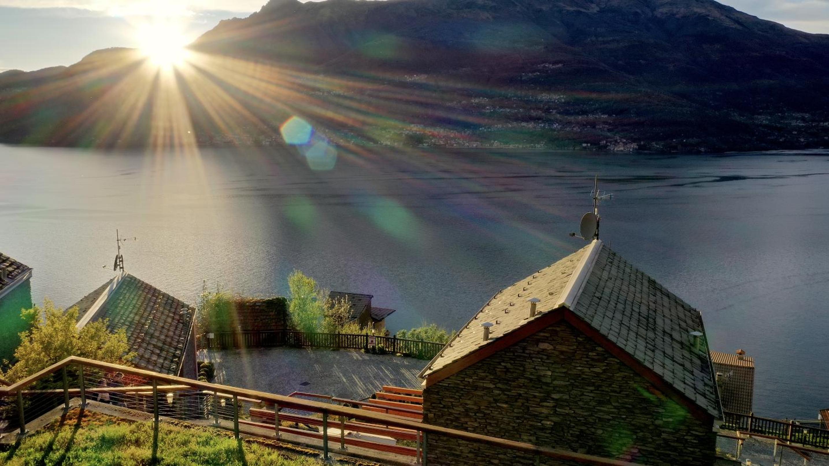 Paradiso del lago x5 view 3