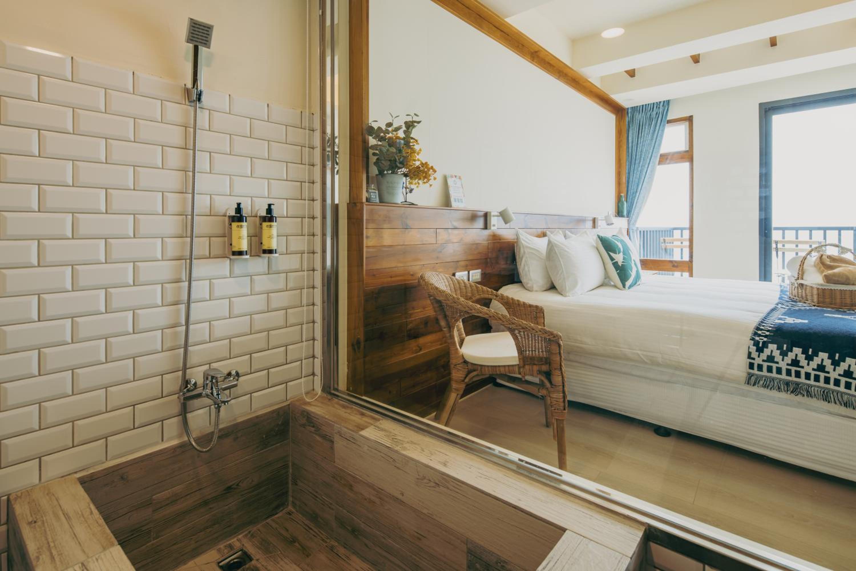 Chuanfanrock Haku Beach Days Inn