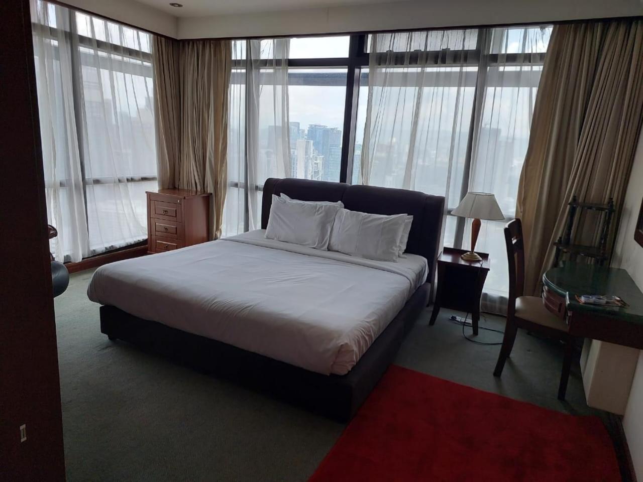TWO BEDROOM SUITES at TIMES SQUARE KL
