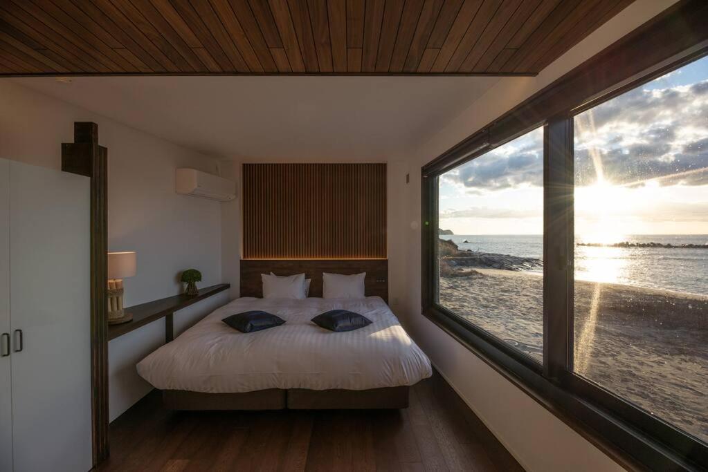 BLUE ARK, photo 25