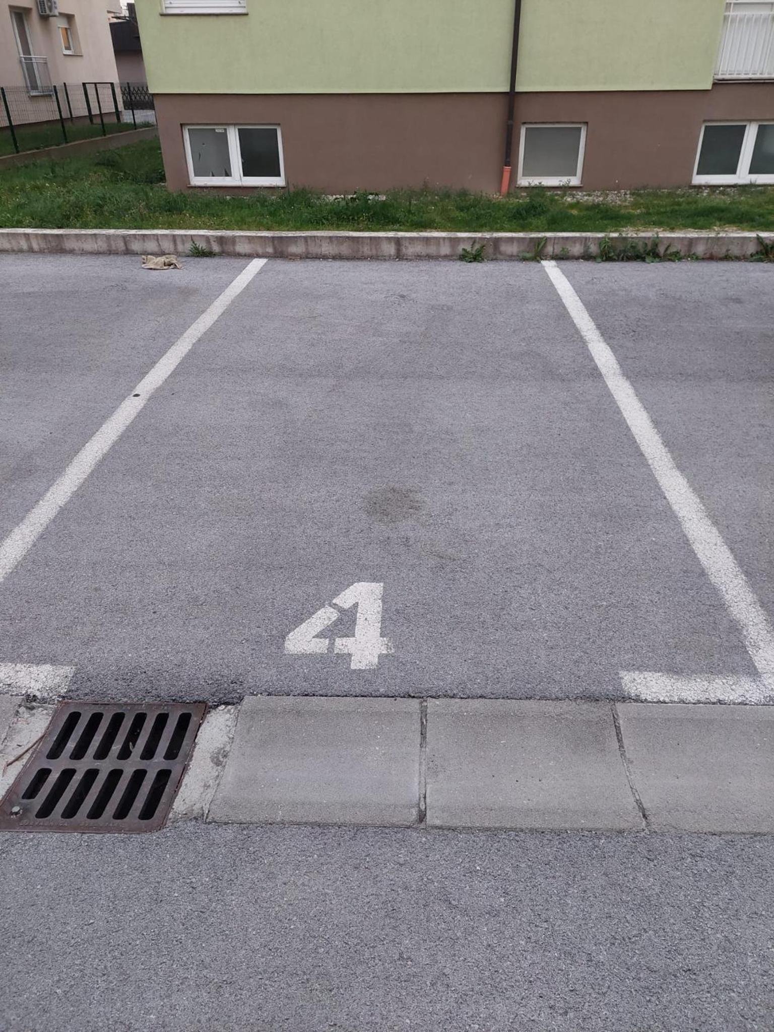 New & Modern smart HOME, FREE parking view 4
