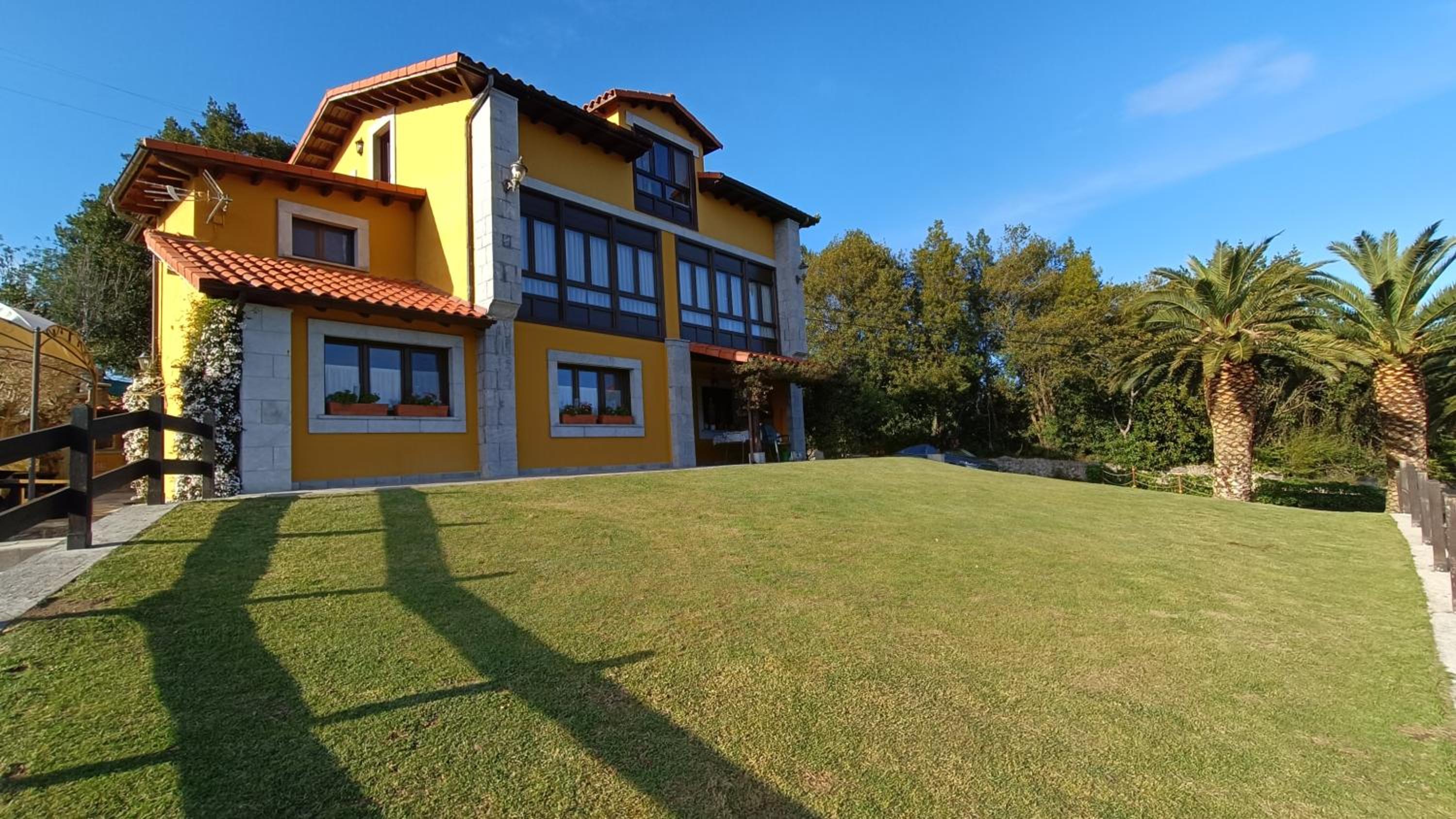 El Corral Del Acebo view 3