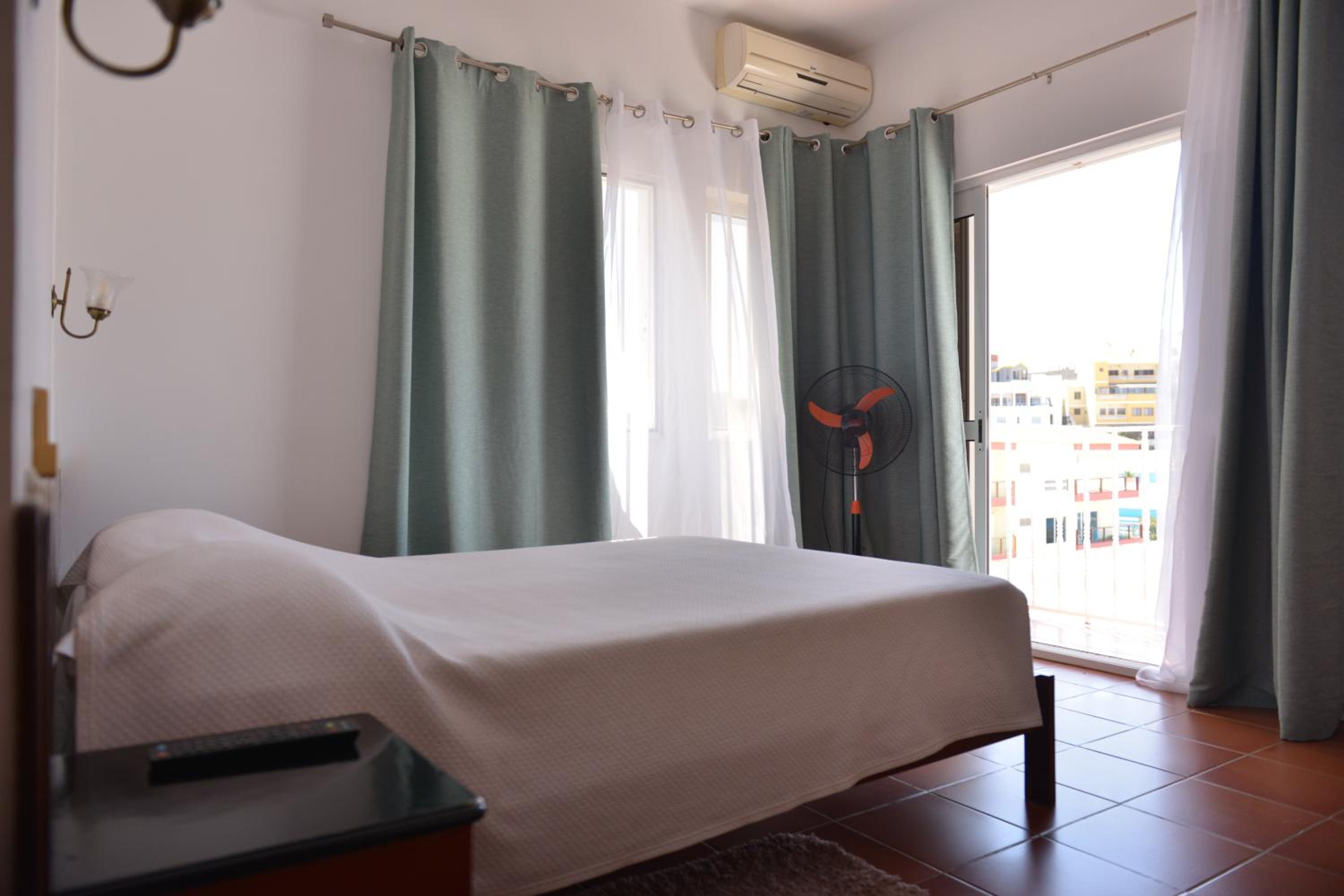 Residencial Che Guevara B & B Stop over