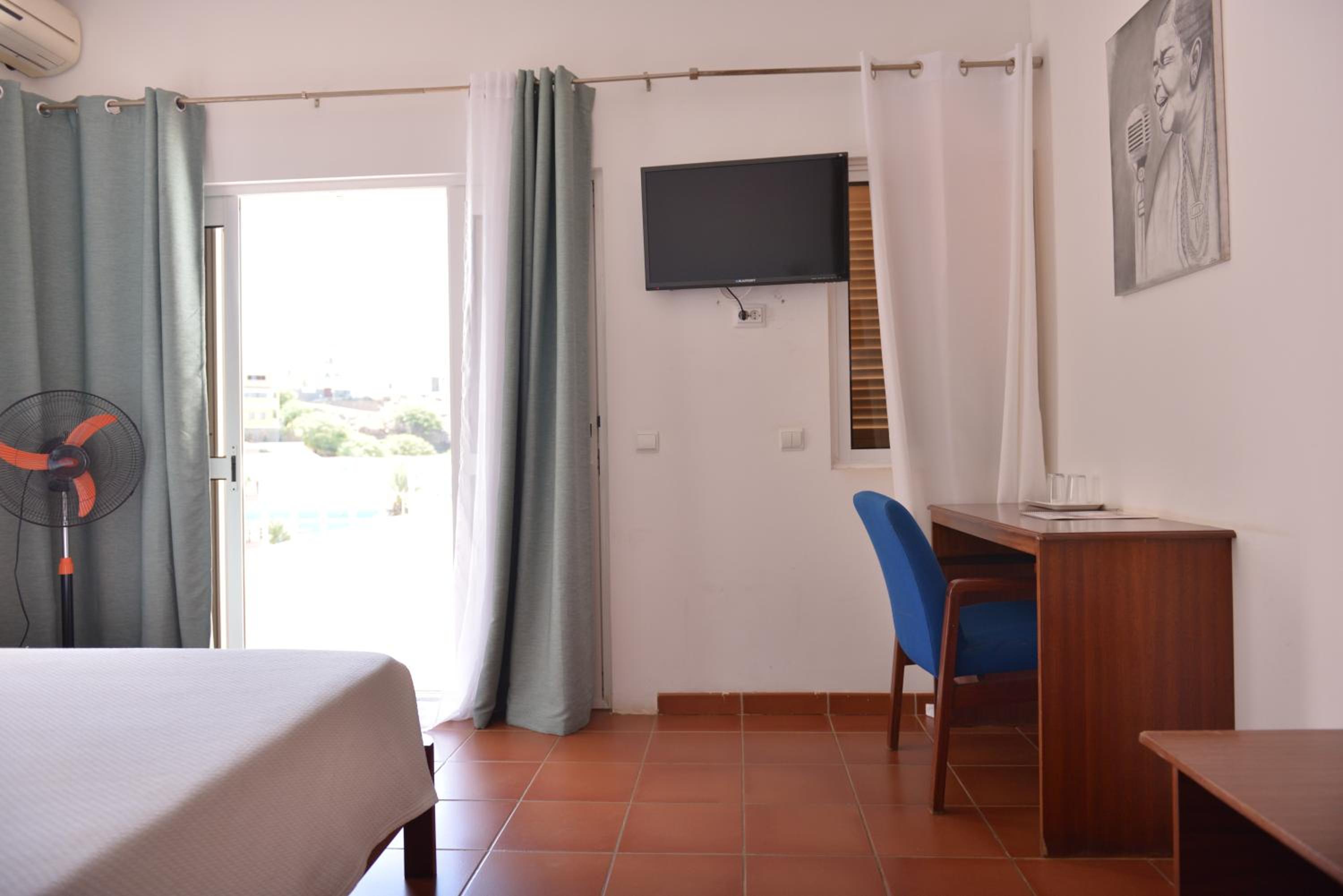 Residencial Che Guevara B & B Stop over