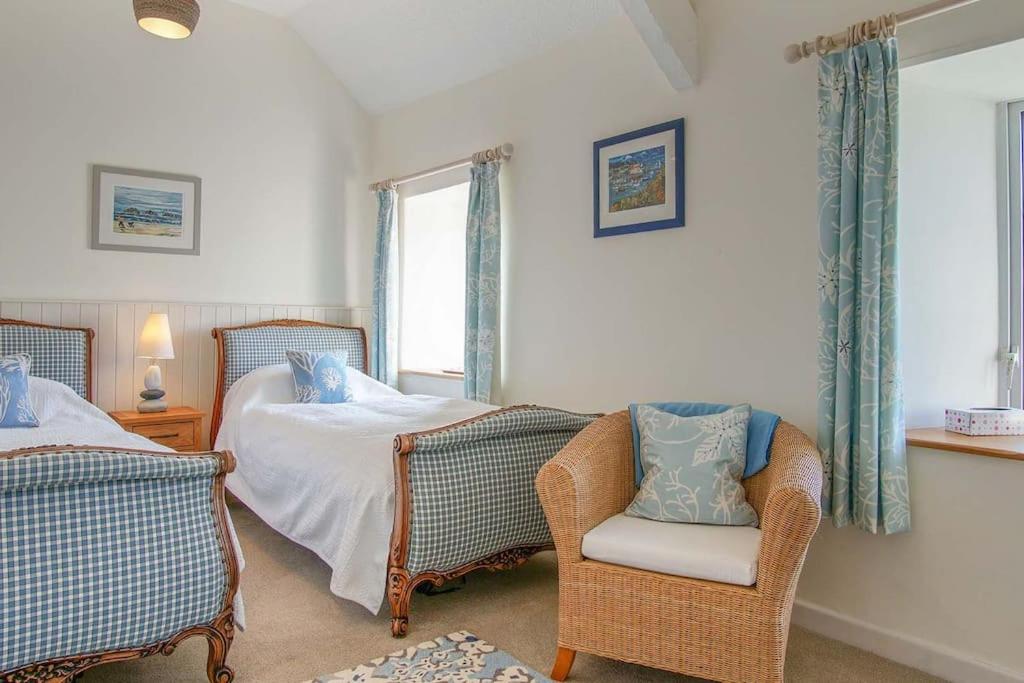 Compass Cottage