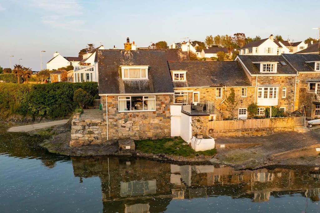 Compass Cottage
