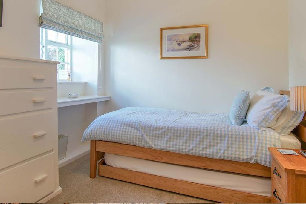Compass Cottage