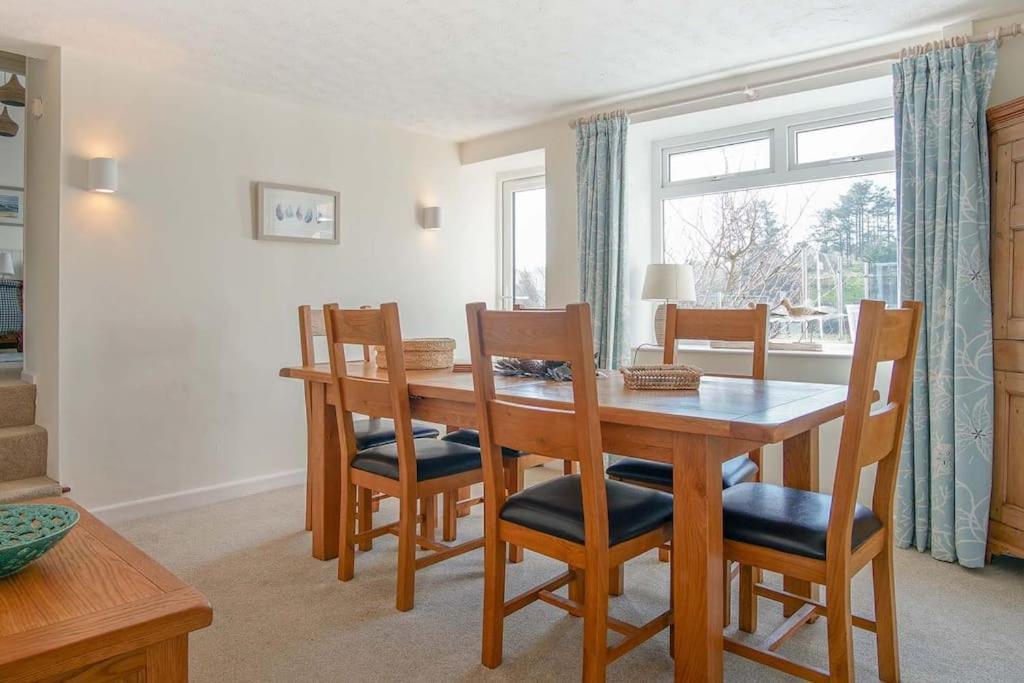Compass Cottage