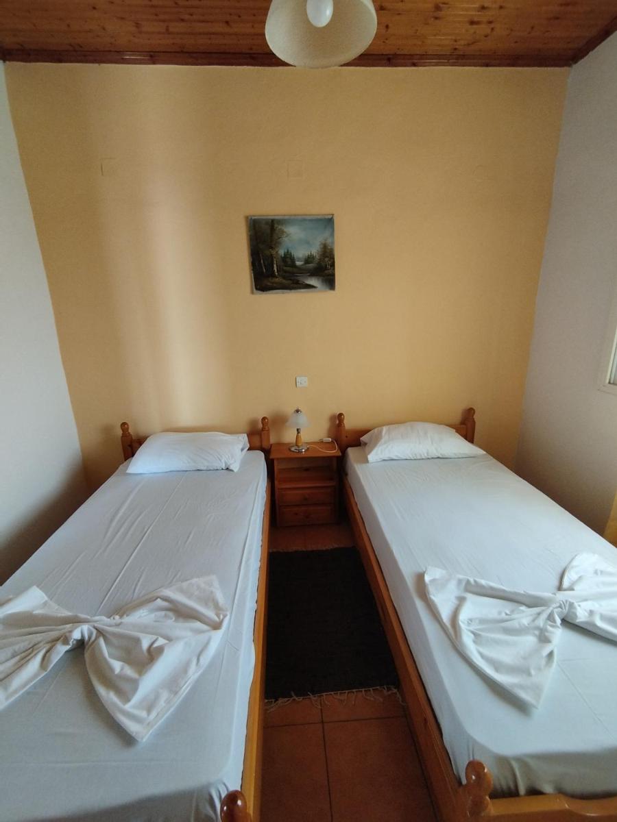 Takis Haikos House two minutes walk to the beach Peroulia view 4