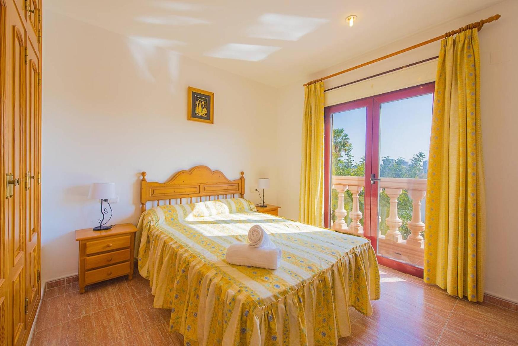 Villa Lina - PlusHolidays view 4