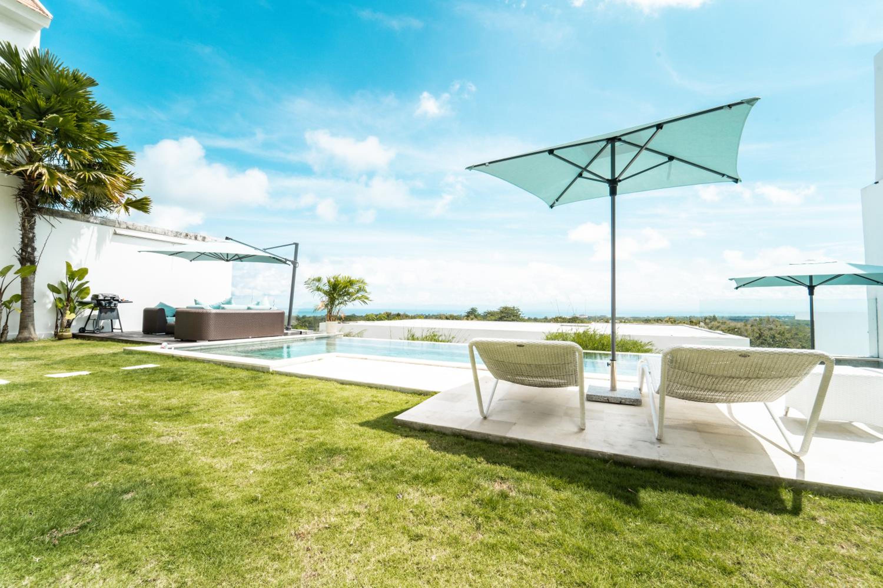 Ulluwatu Mermaid villa view 5